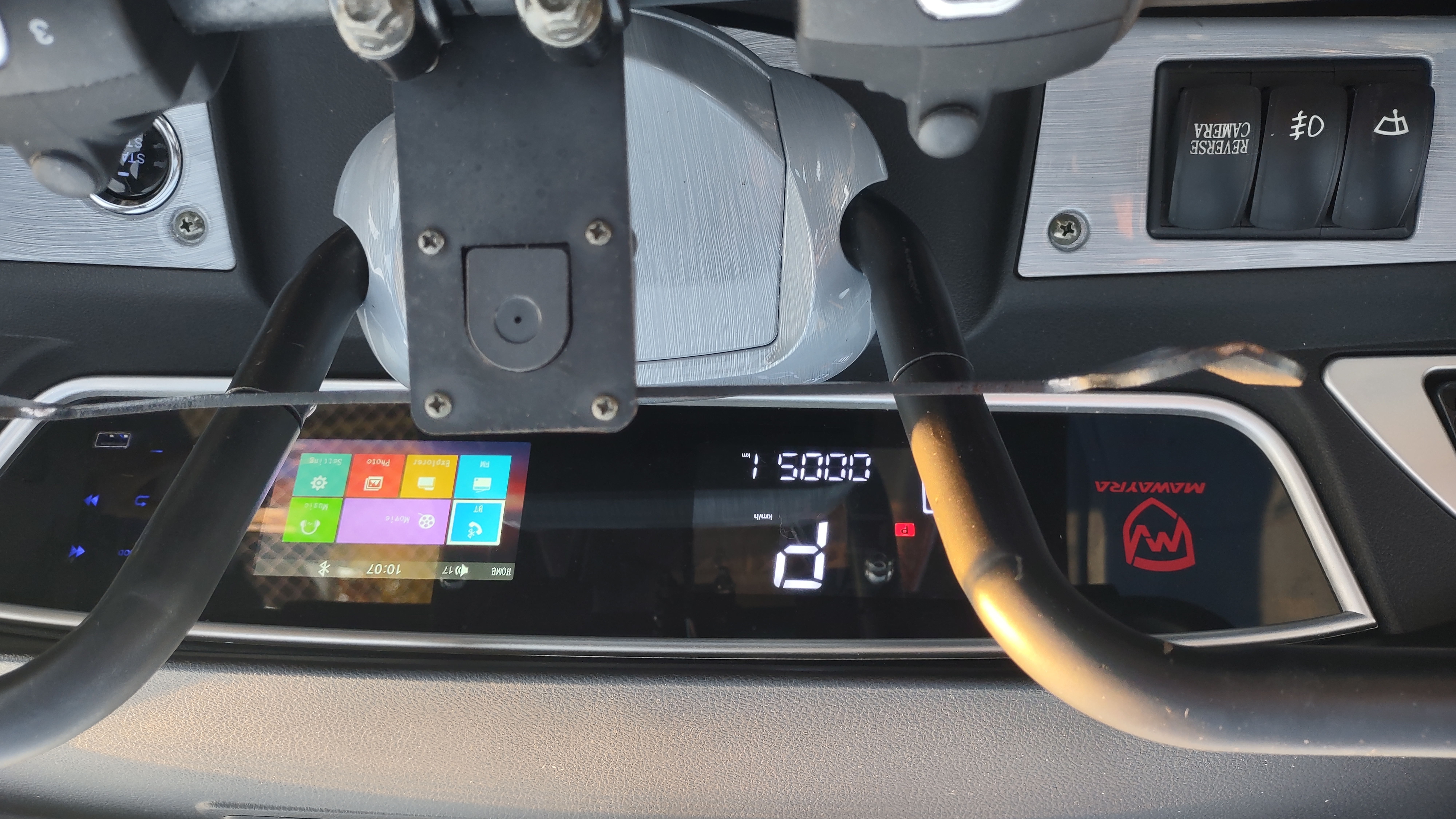 Daymak - Boomerbuggy X Pro - Enclosed Mobility Scooter