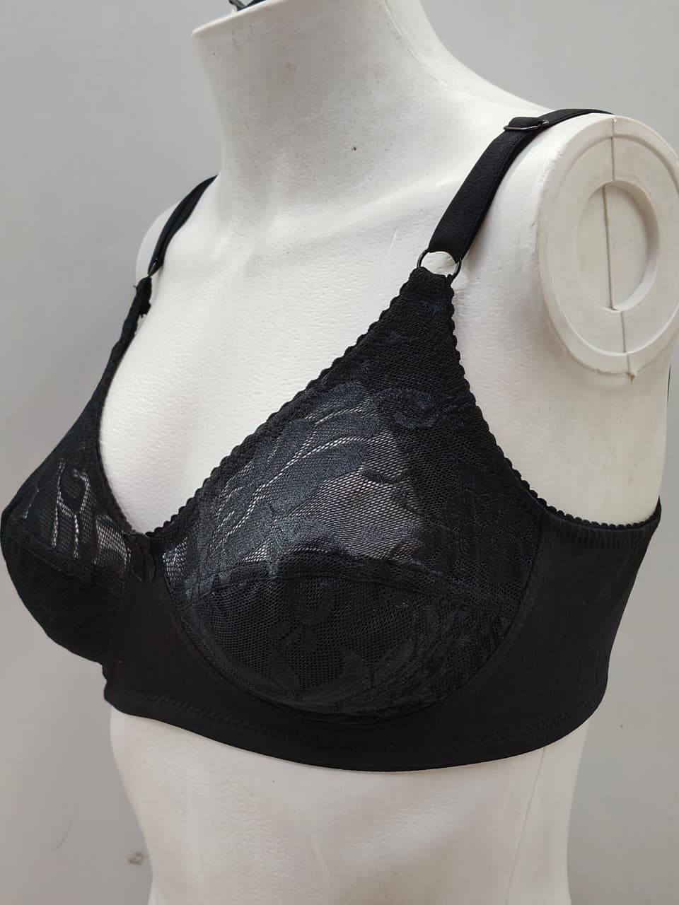 F8 C cup bra
