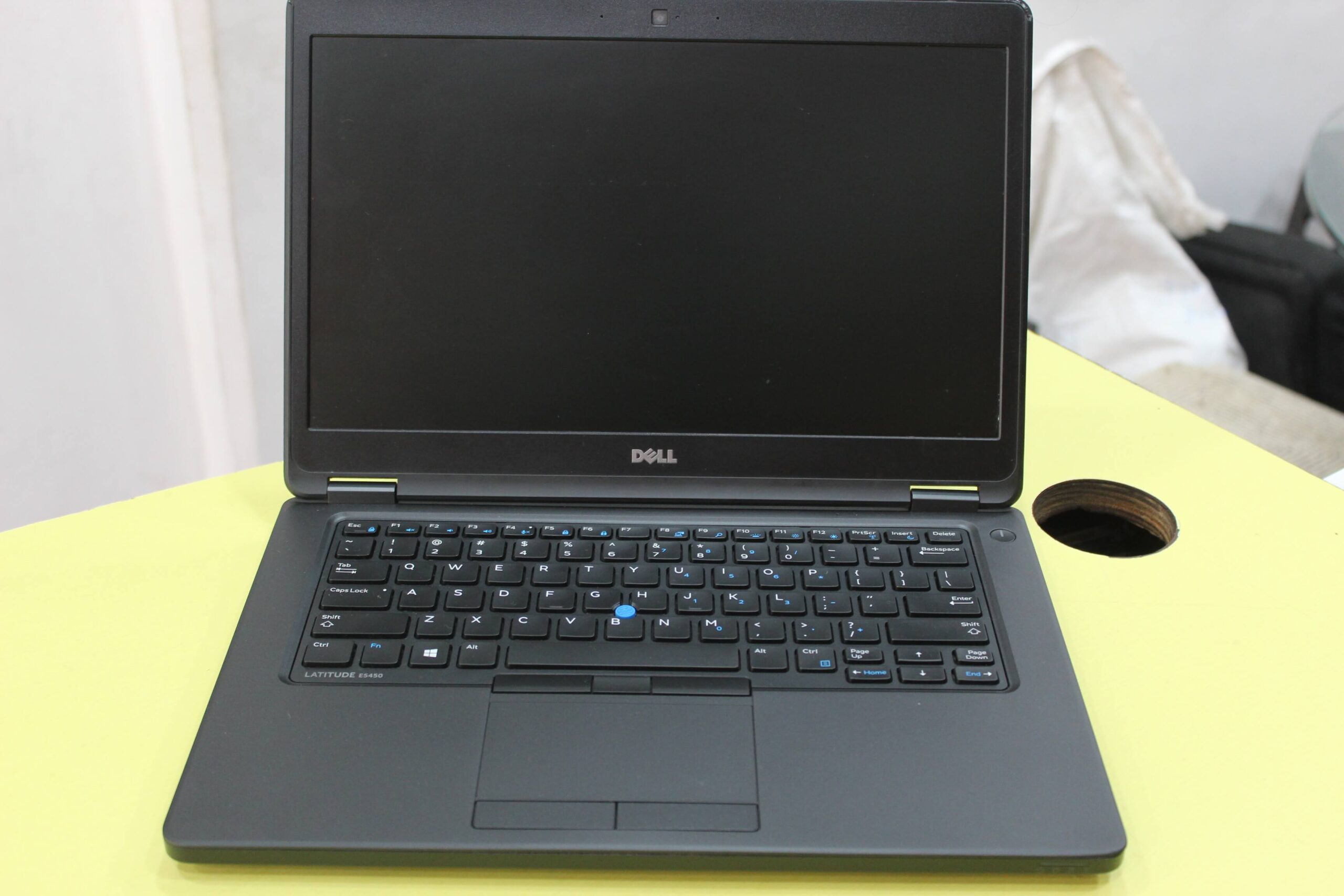 Dell 5470 - Slim Laptop