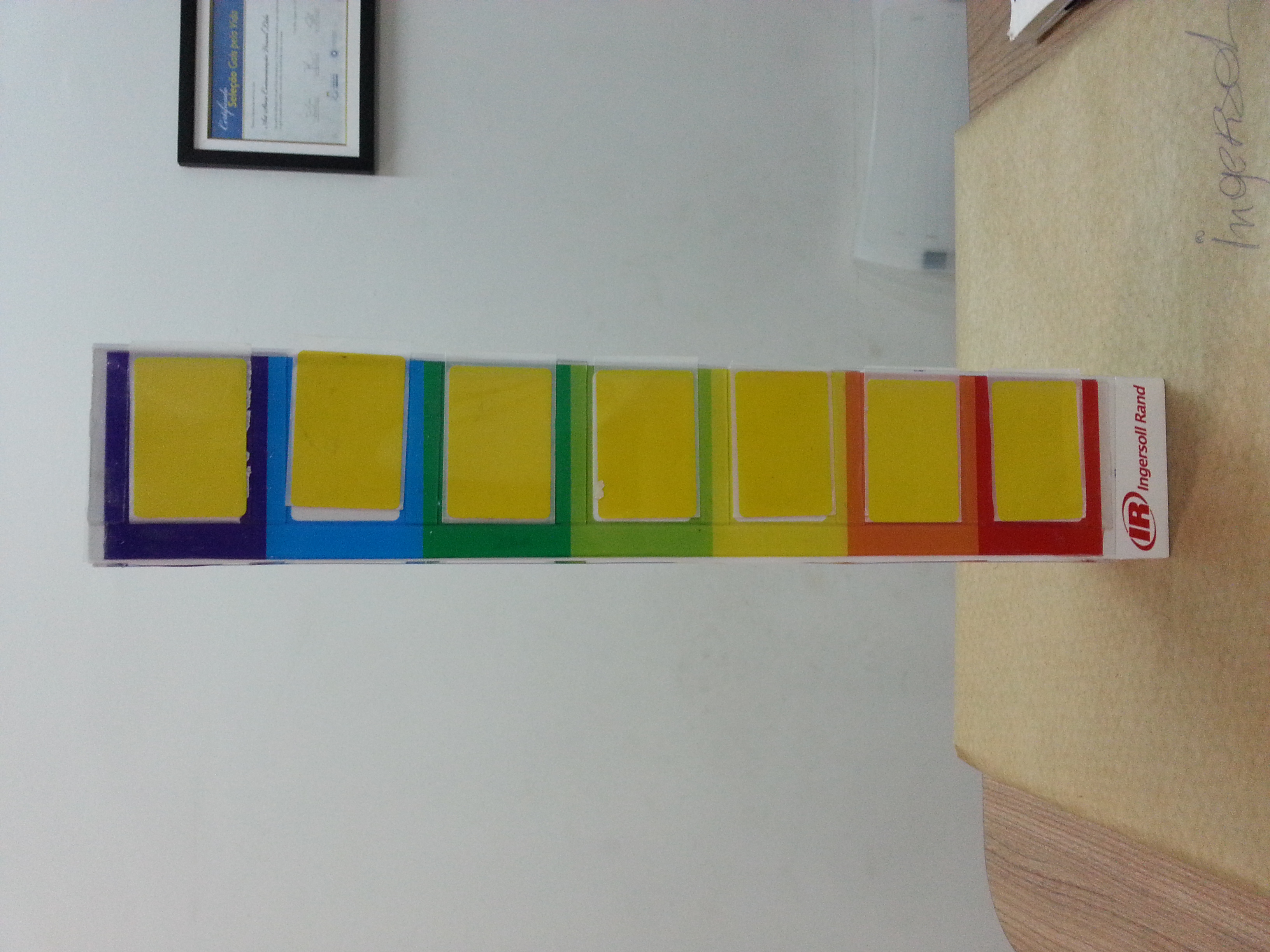 Display Organizador de Etiquetas para Porta Pallets