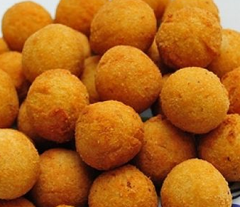 Bolinha queijo festa