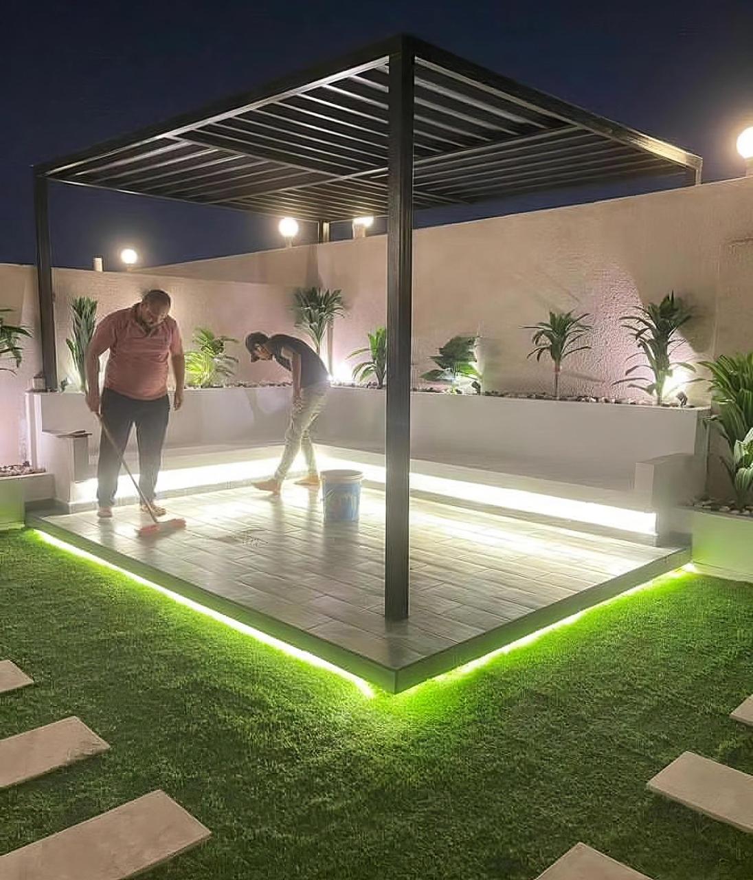 Glass Pergola - 10MM Toughened Clear Glass, with Designer Purlins 