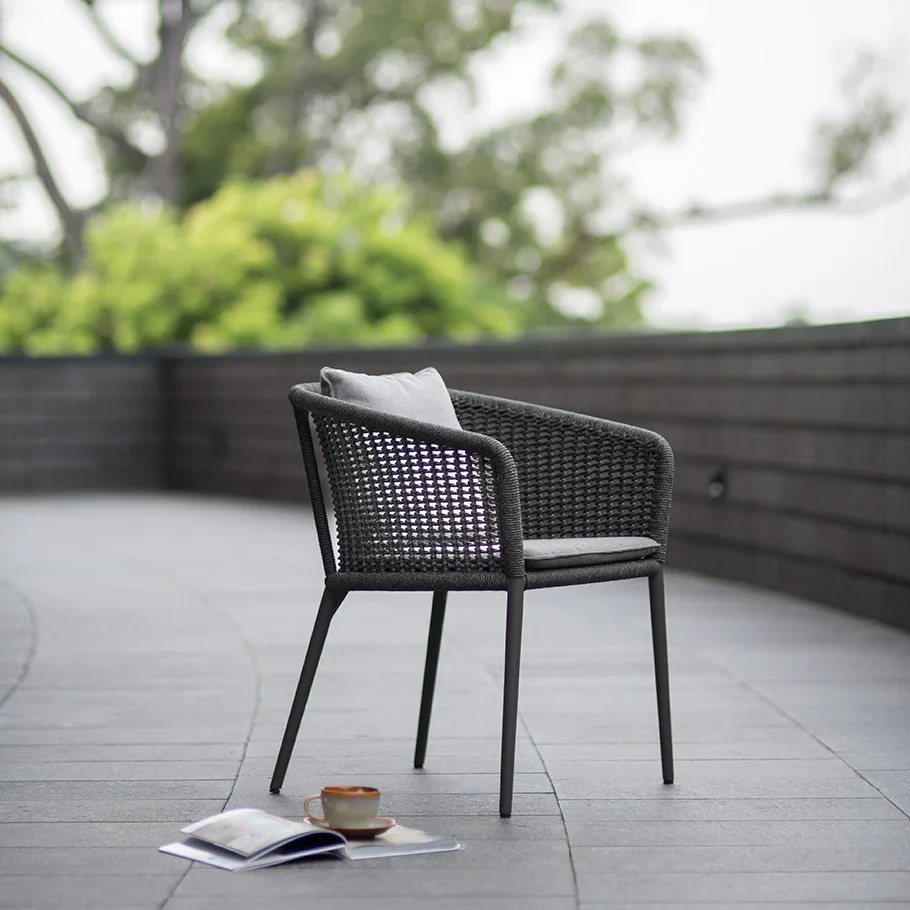 MyGreenearth Outdoor Patio Seating Set 2 Chairs and 1 Table Set (Black) Braided & Rope