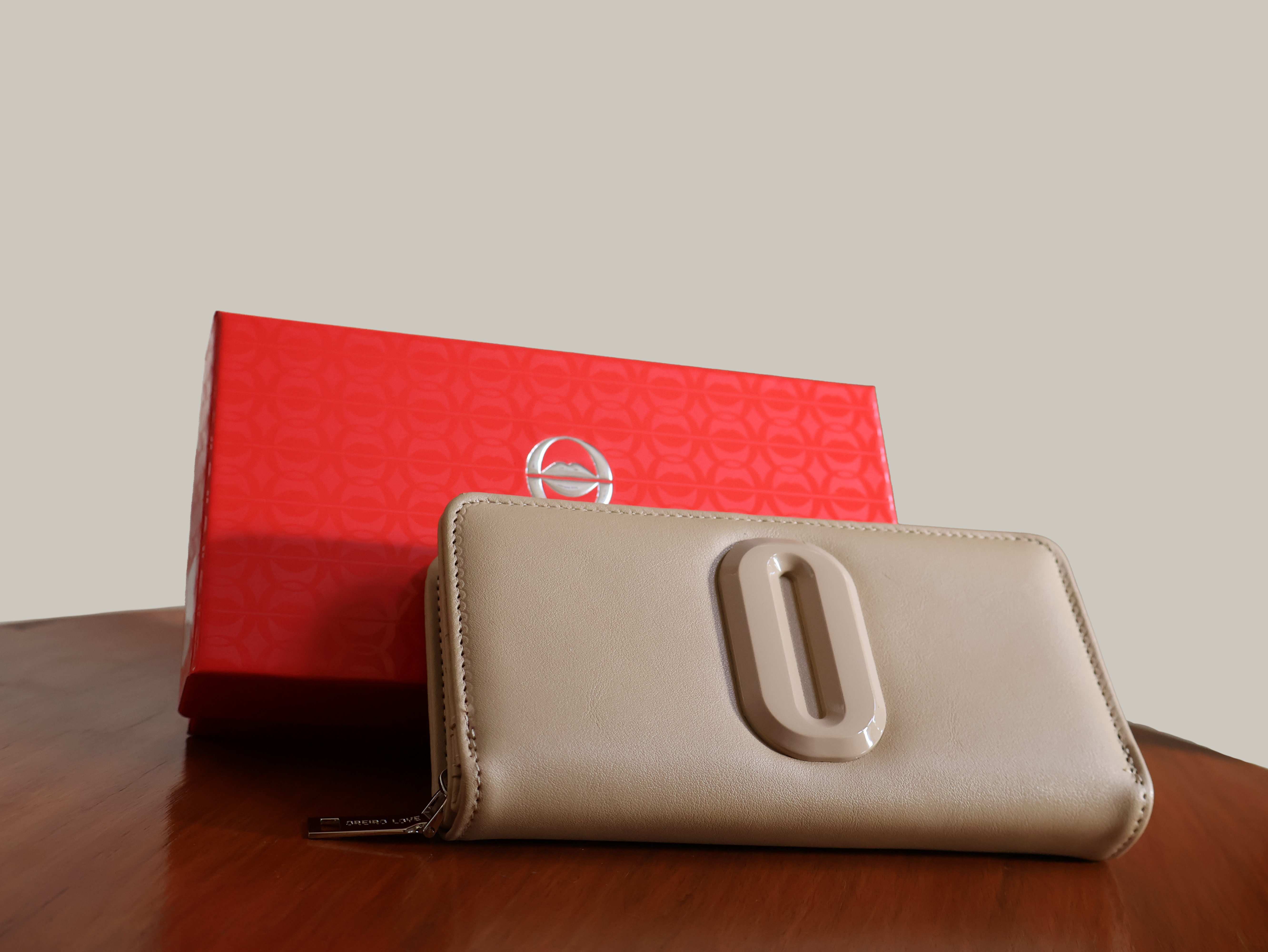 Billetera Oreiro kaky