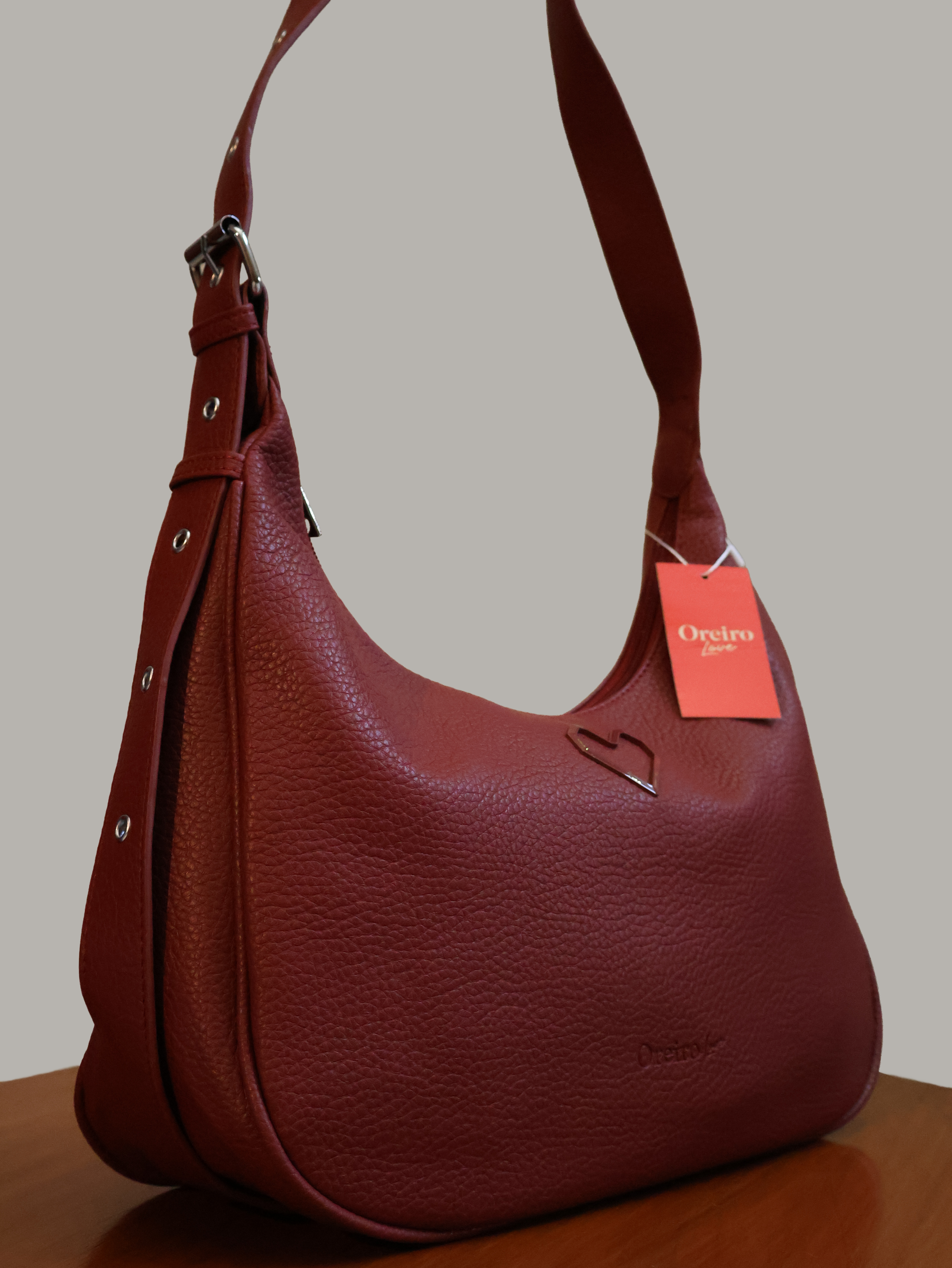 Cartera Oreiro Love bordó