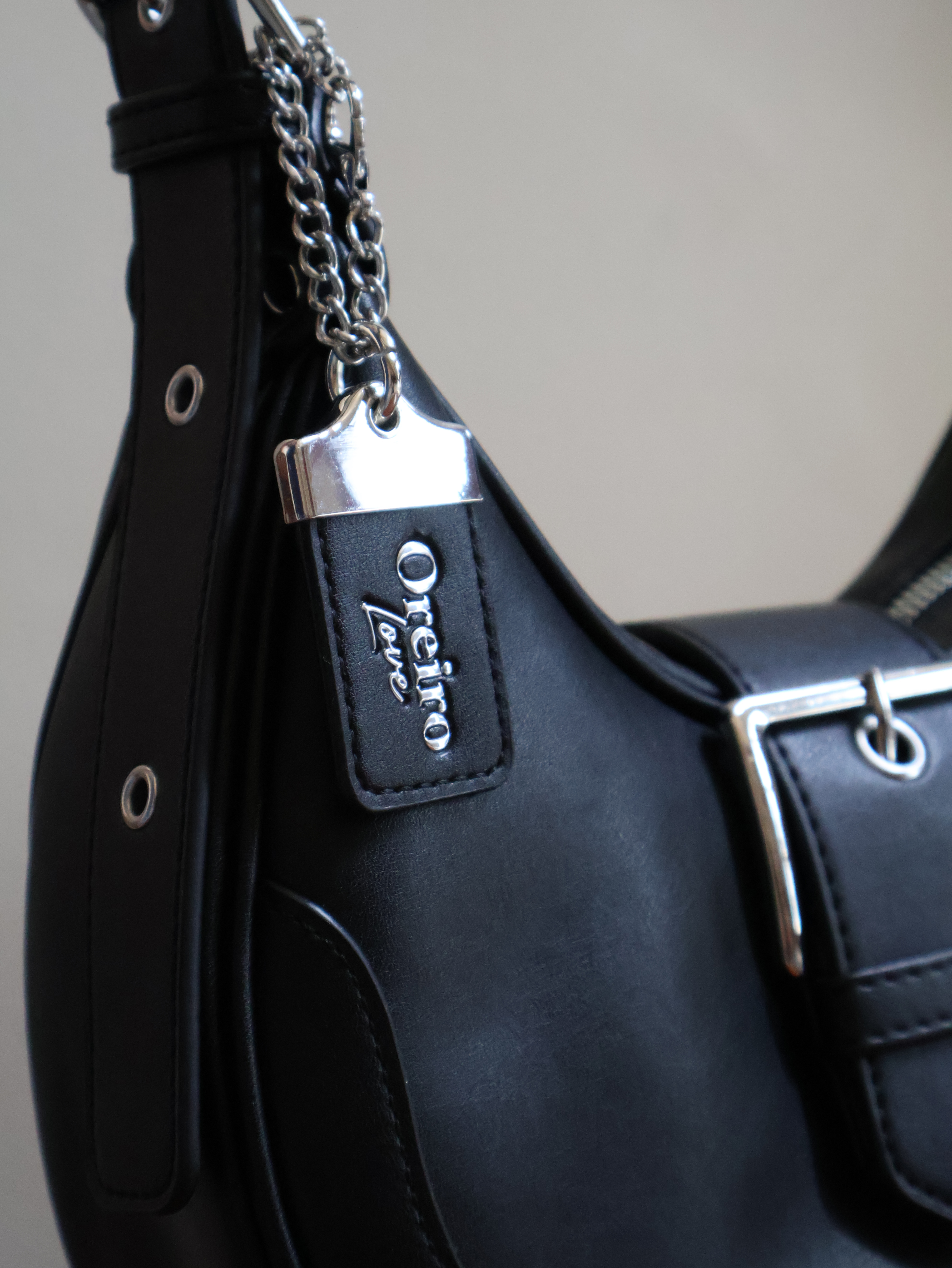 Cartera Oreiro Love negra