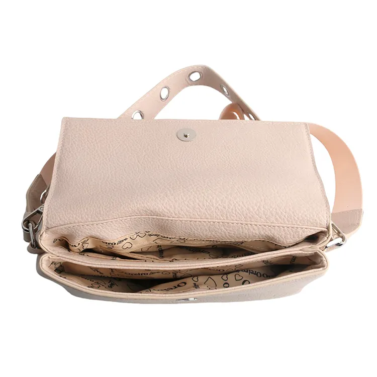 Cartera Oreiro Love hueso