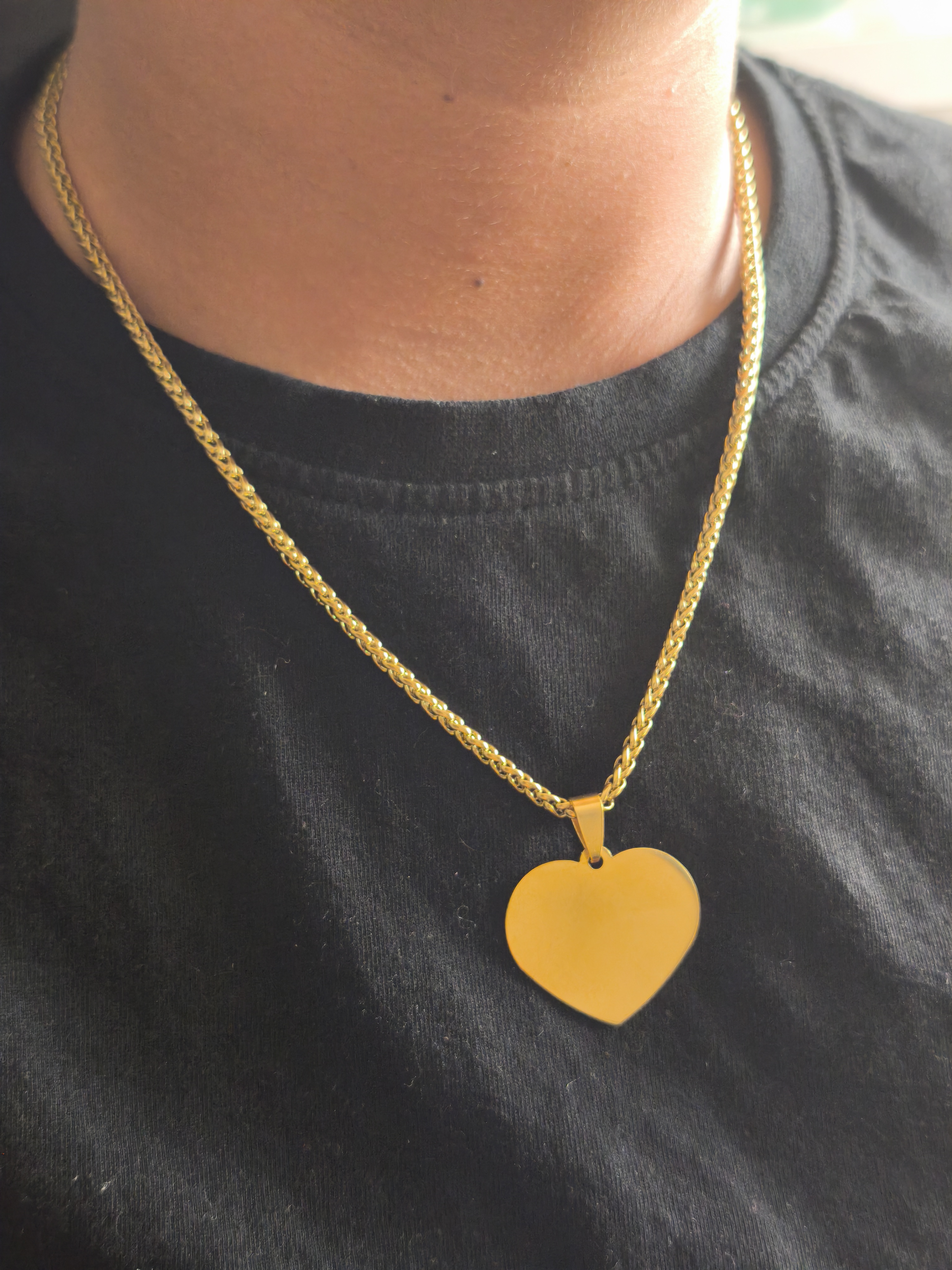 Colar coração personalizado dourado
