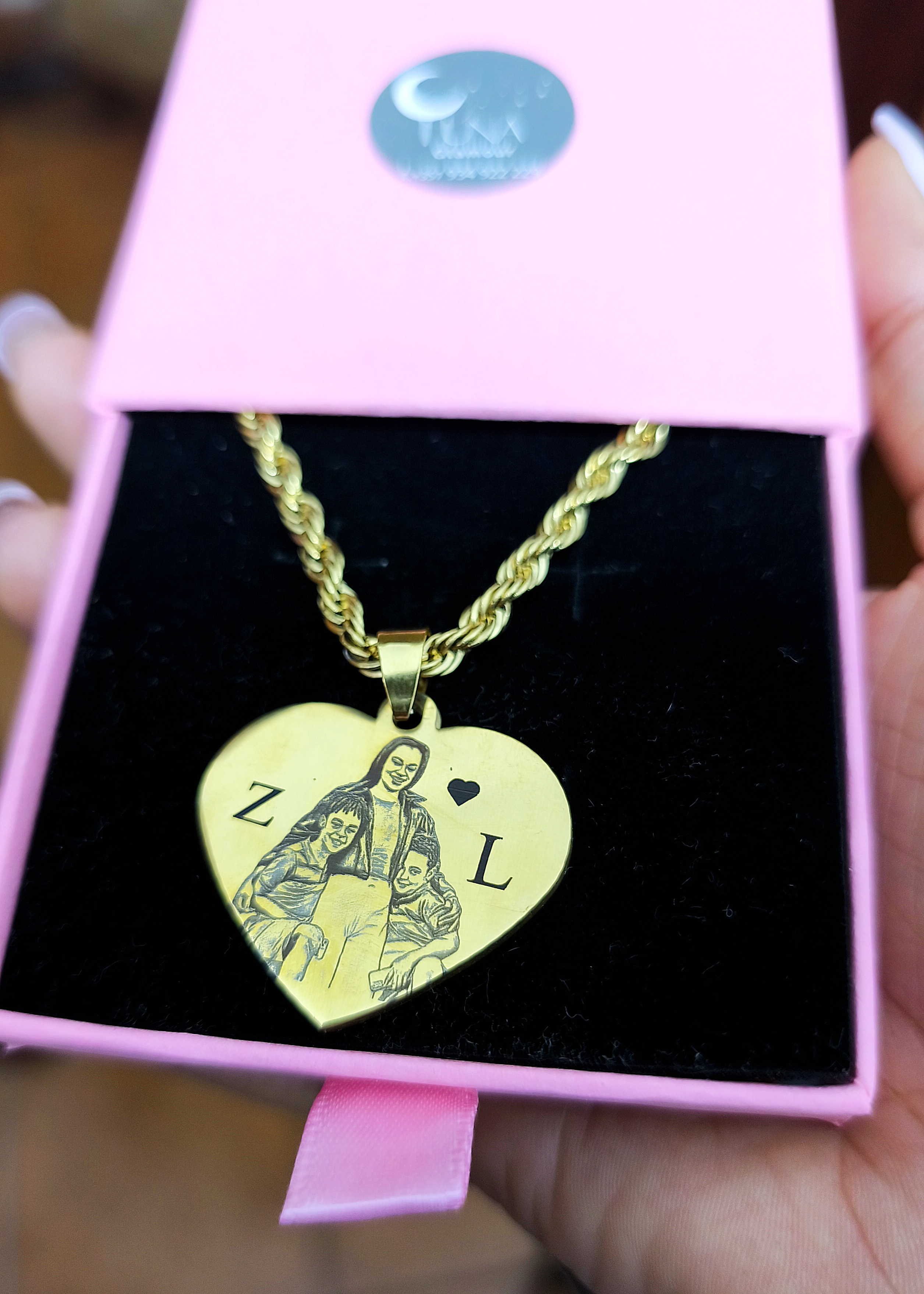 Colar coração personalizado dourado