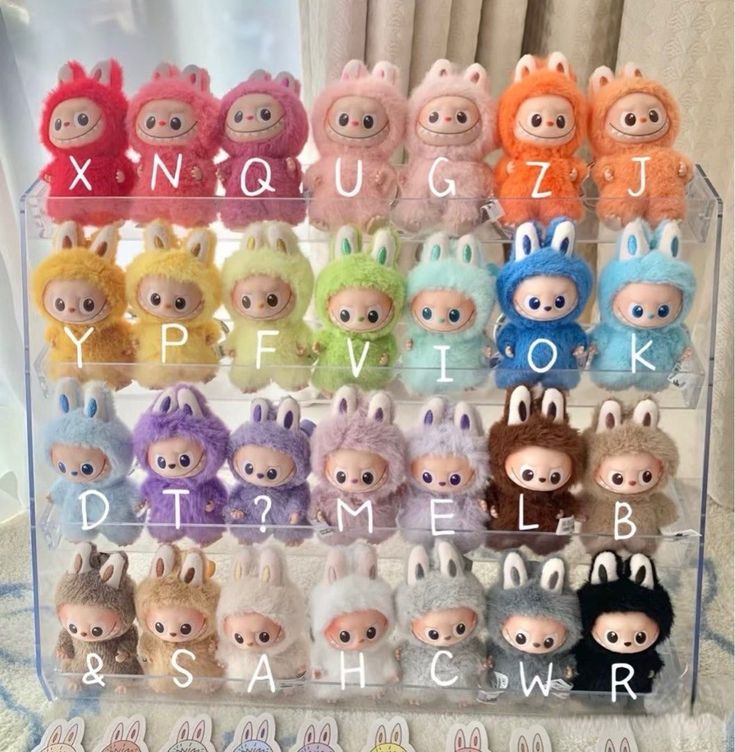 Labubu Pin For Love (Seria A–M)