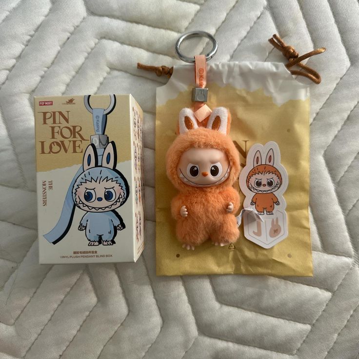 Labubu Pin For Love (Seria A–M)