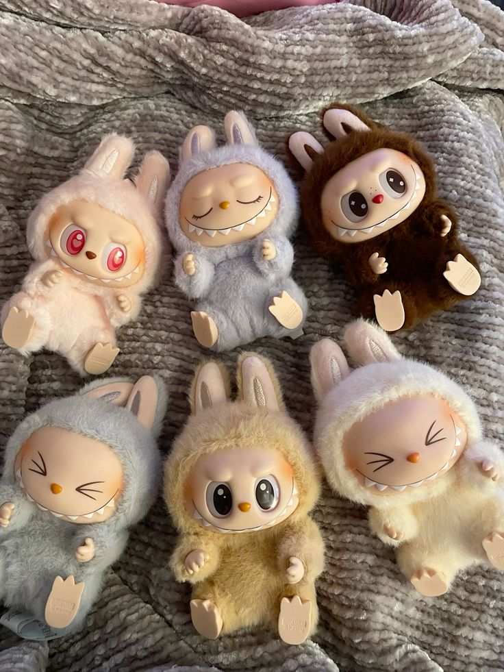 Labubu Have A Seat Blind Box