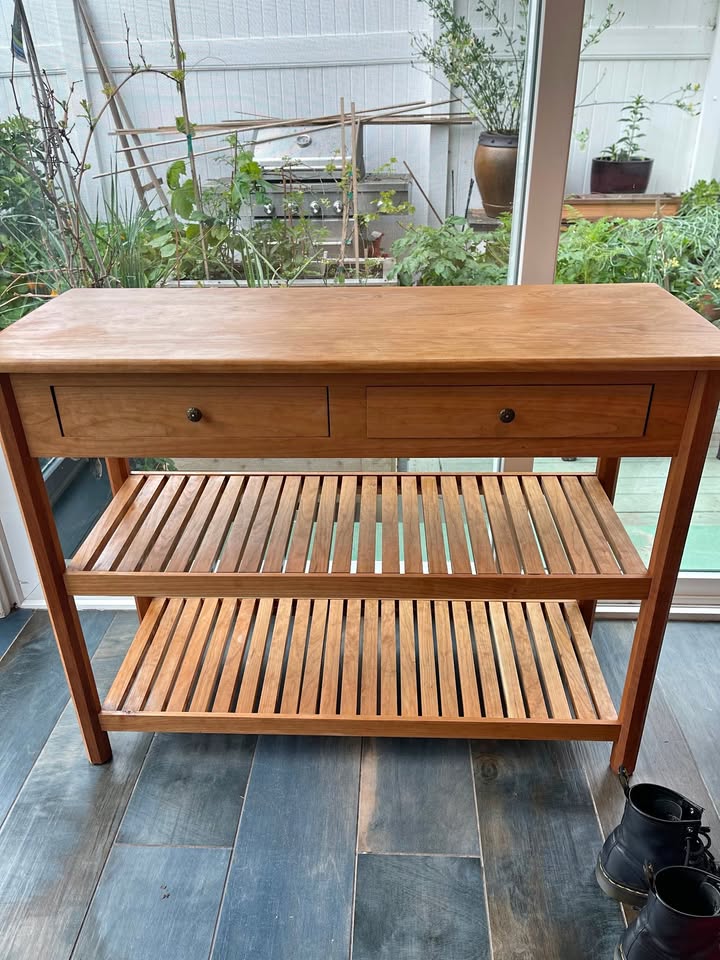 HANDMADE CHERRY ENTRY SHOERACK