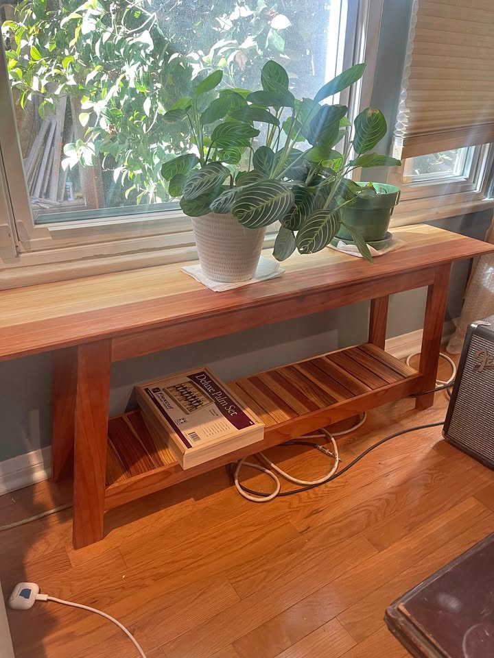 PLANT STAND/SHELF