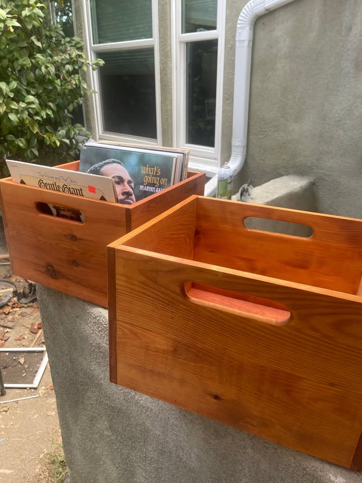 VINYL CRATE