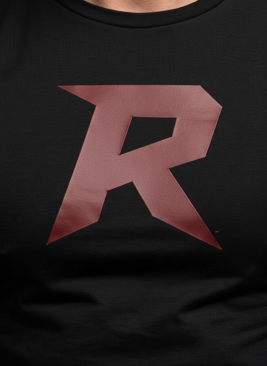 Camiseta Slim Preta Masculina RUSH – Logo R grande vermelho