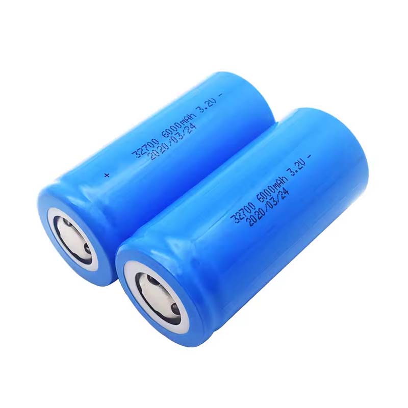 32700 3.2V 5000-8000mAh LiFePO4 Rechargeable Battery