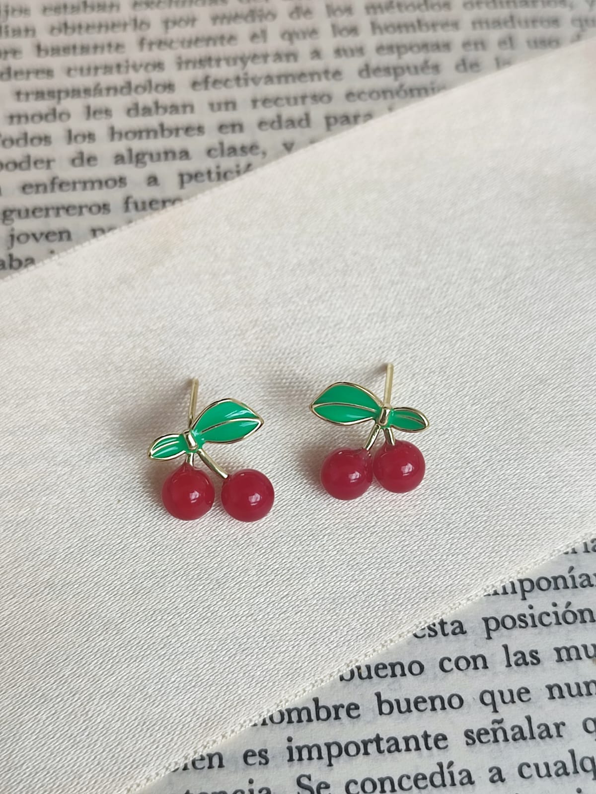 Aretes de cereza