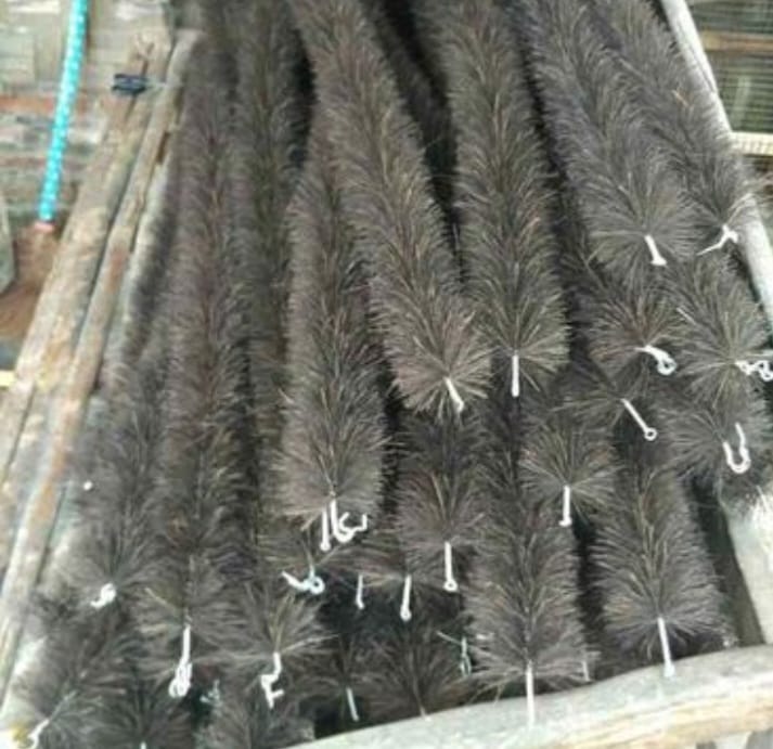 Kerajinan ijuk kawat Harga Rp 20.000/ batang