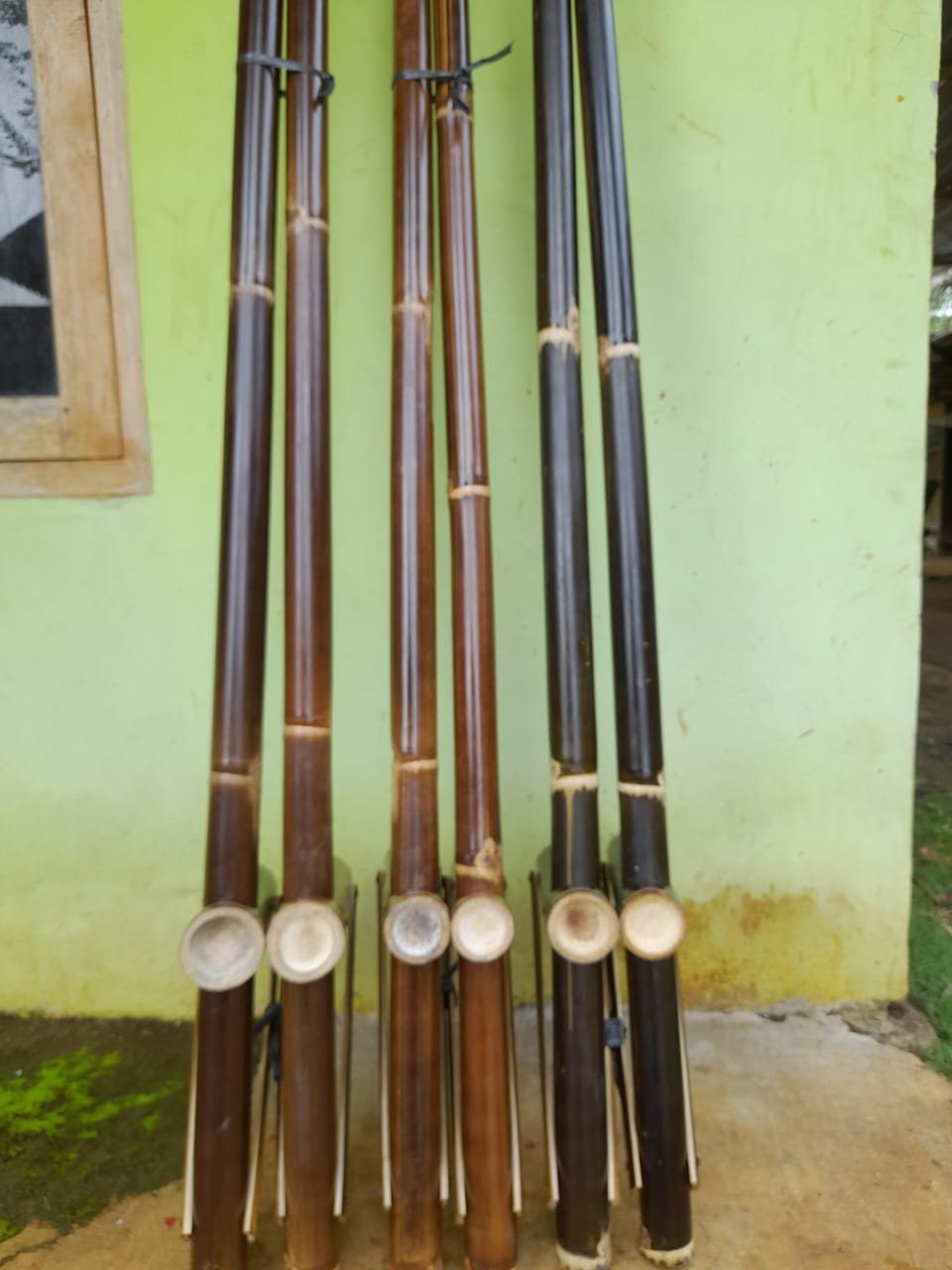Kerajinan  Egrang Bambu Khas Jogja harga 50.000 pasang