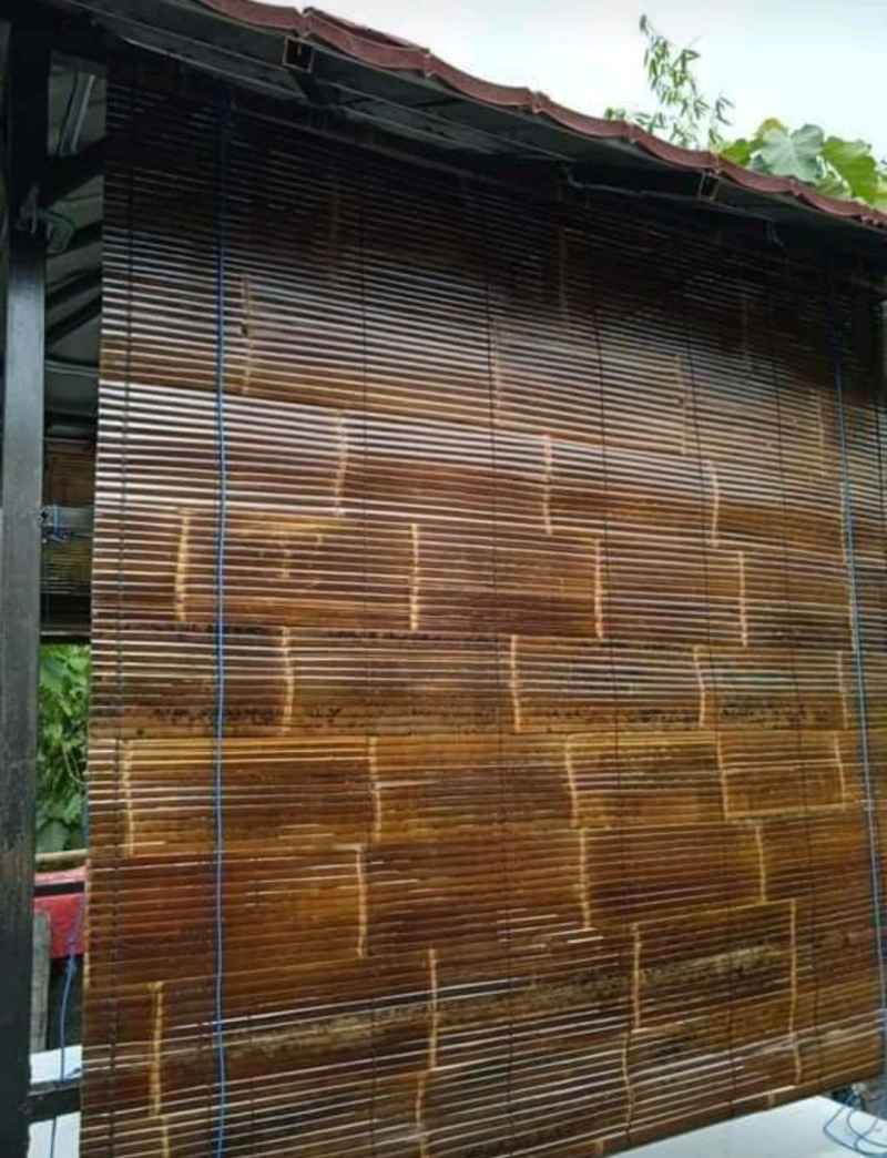 Kerajinan tirai Bambu Khas Jogja Harga Rp60.000 / meter