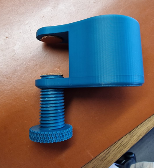 Soporte de lata para escritorio