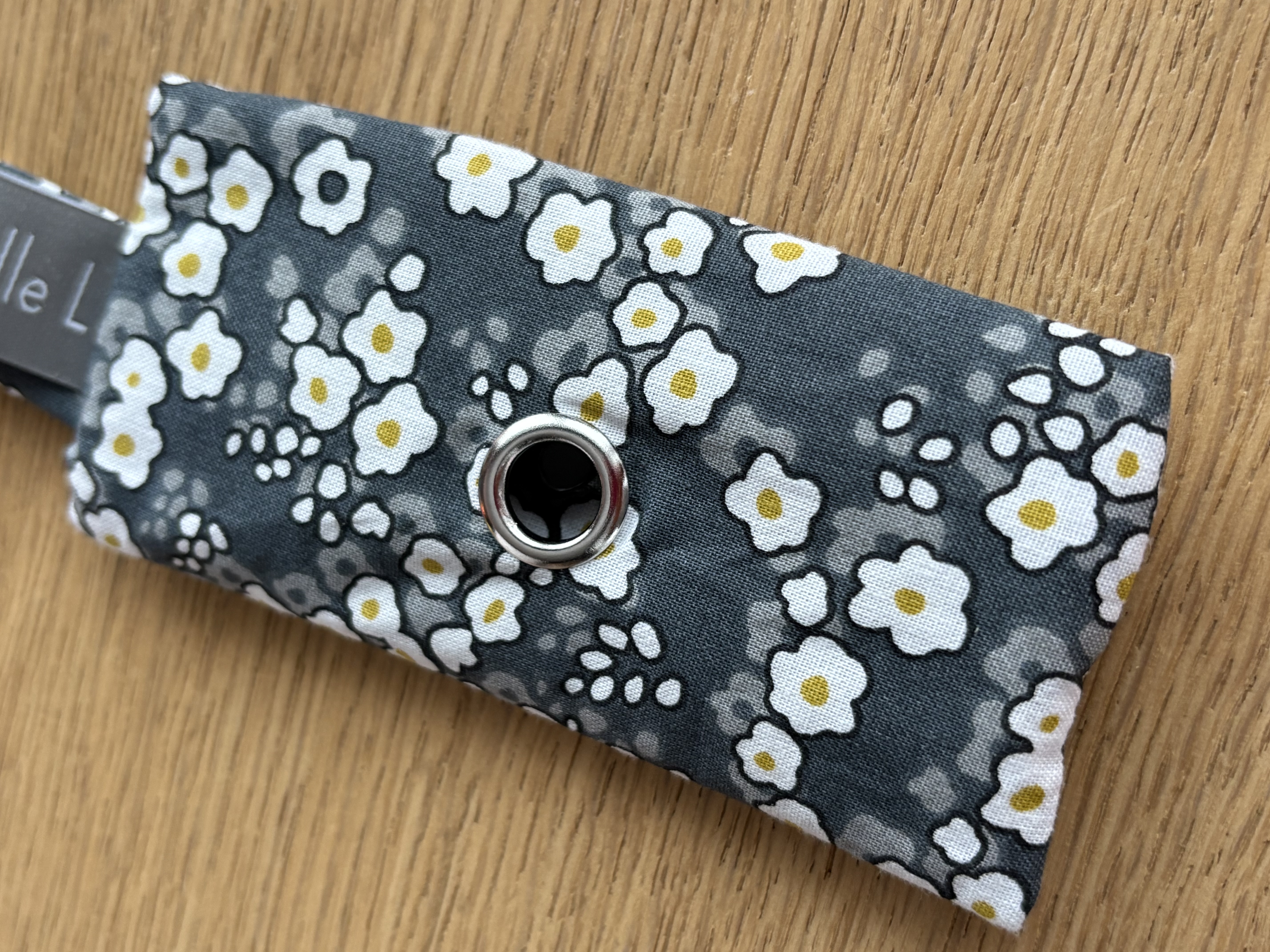 Pochette sac à crotte- FLEURS OMELETTES