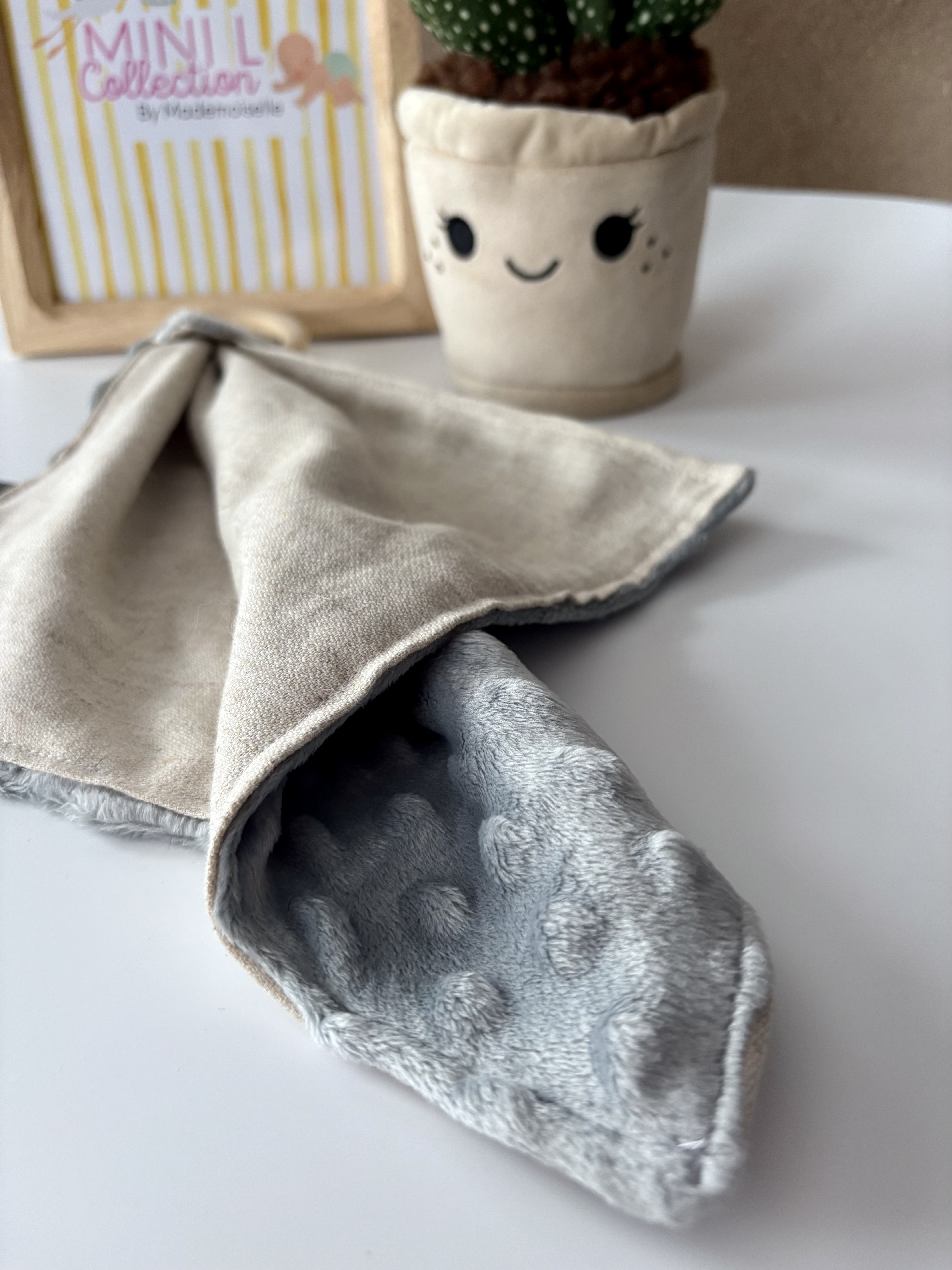 Doudou carré dentition- Lin/ gris