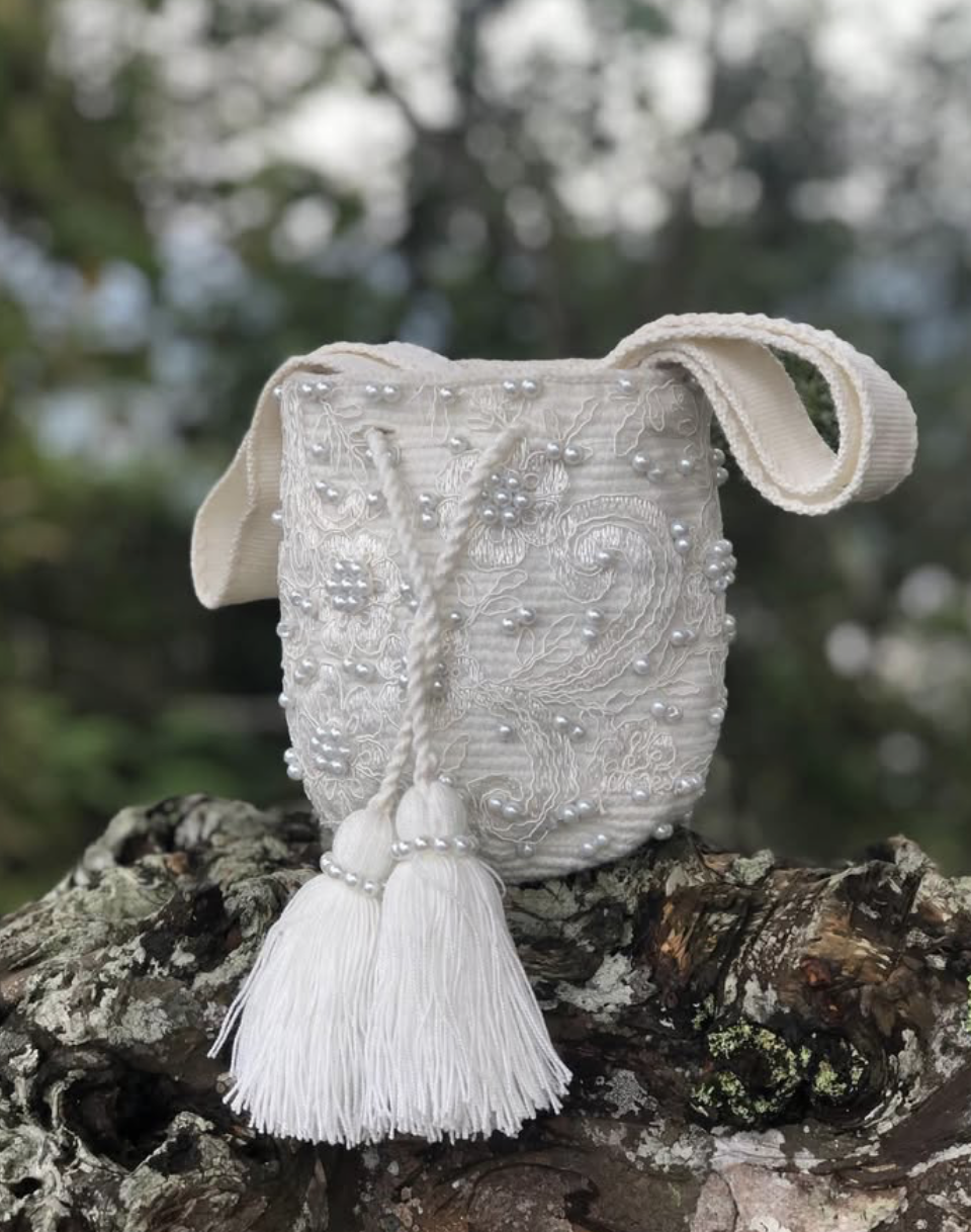 Bolso artesanal bordado