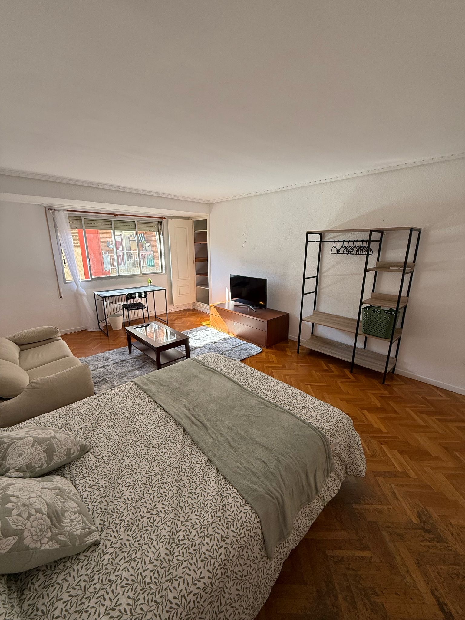 Habitación C/ Tenor Fleta 30