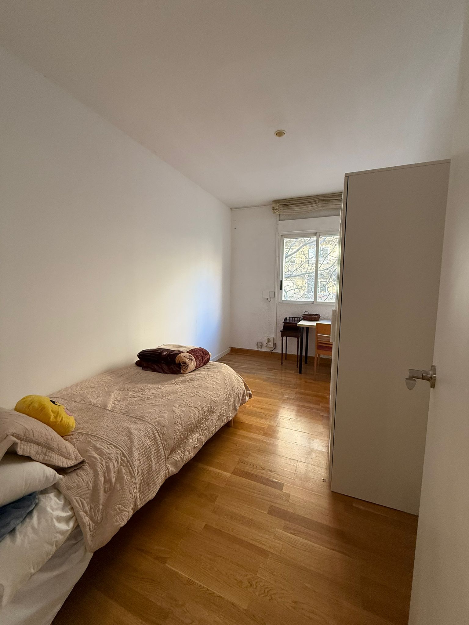 Habitación Av. America 3