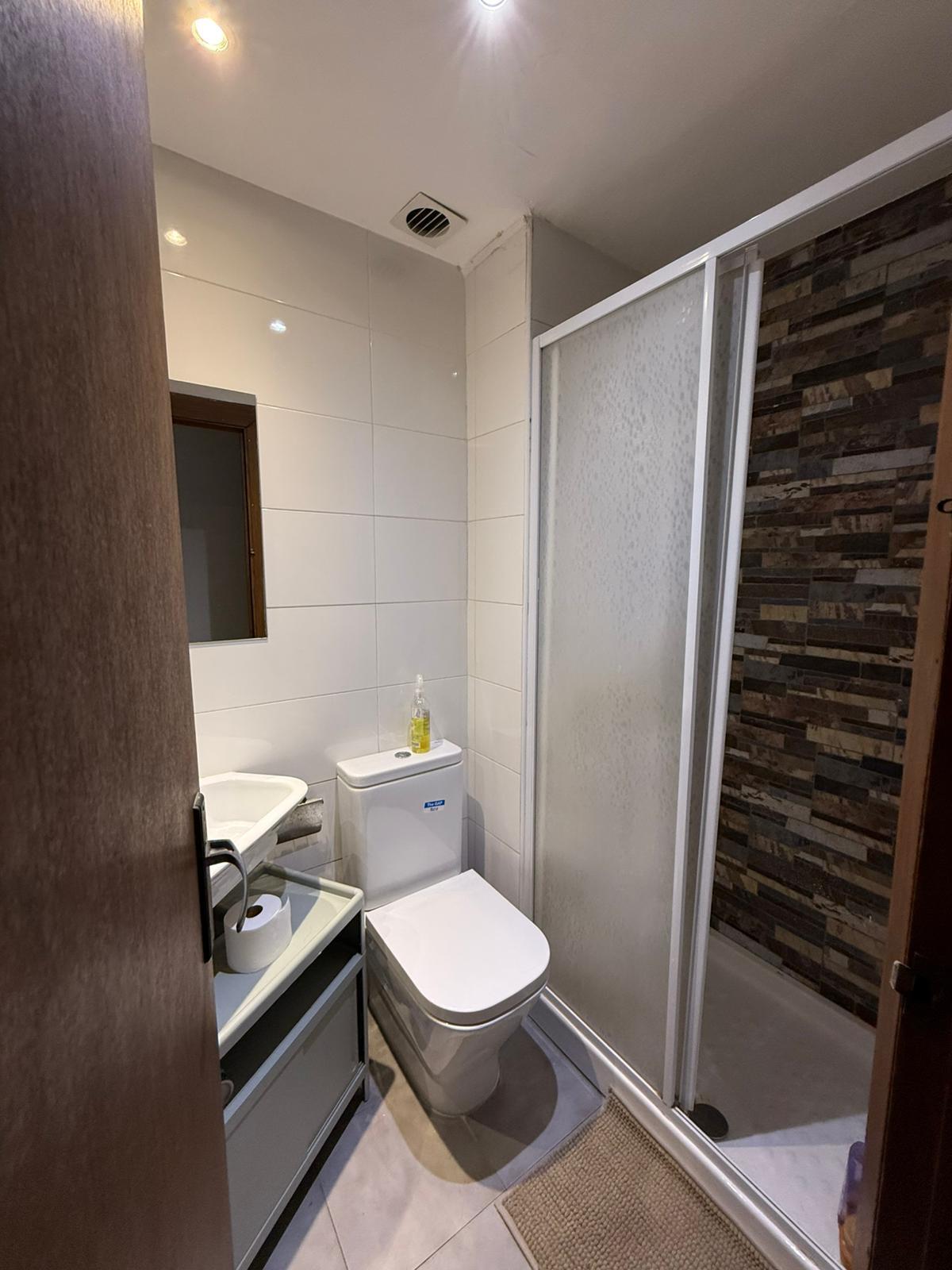 Habitación Av. Compromiso de caspe 82