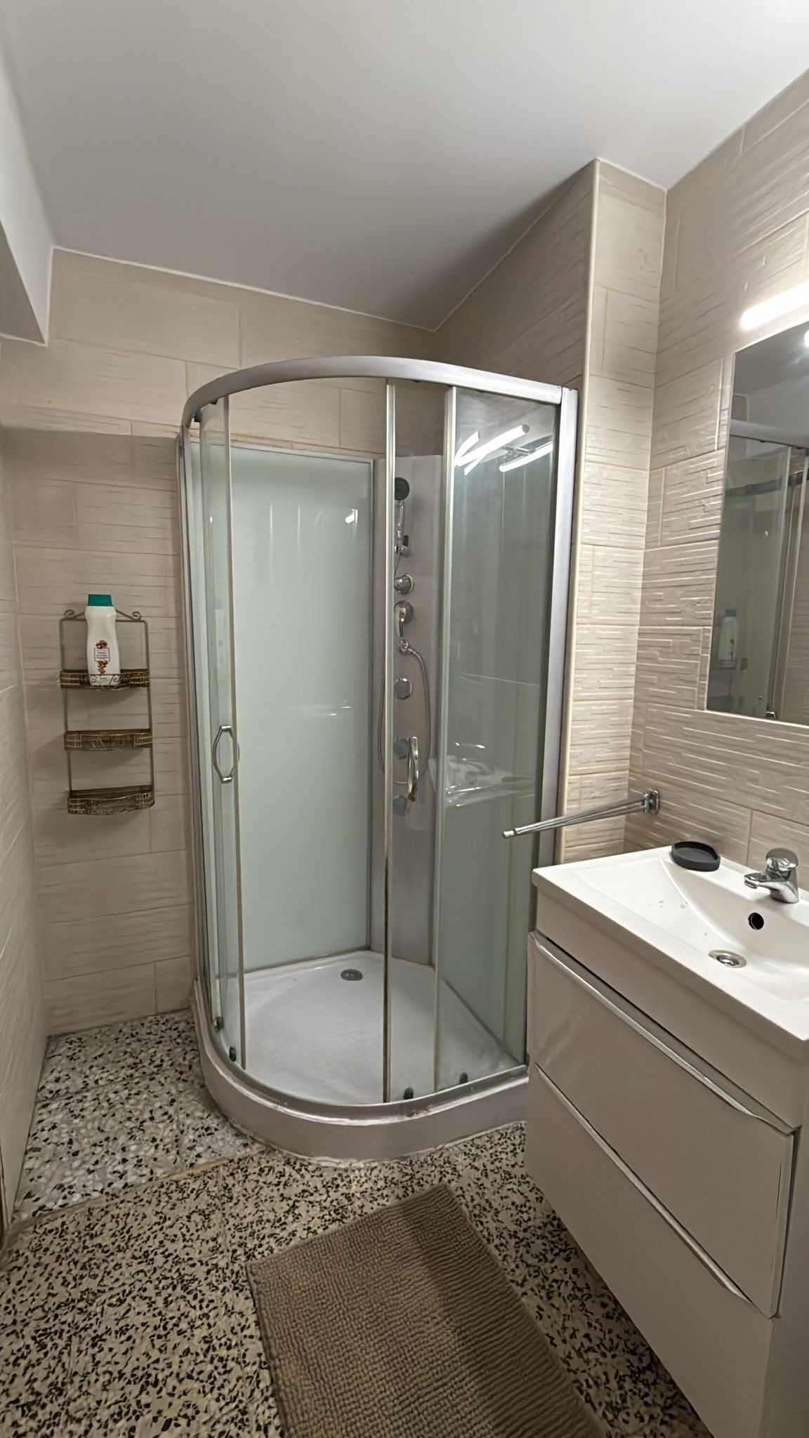 Habitación C/ Plaza Roma