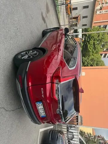 Honda CR-V rouge