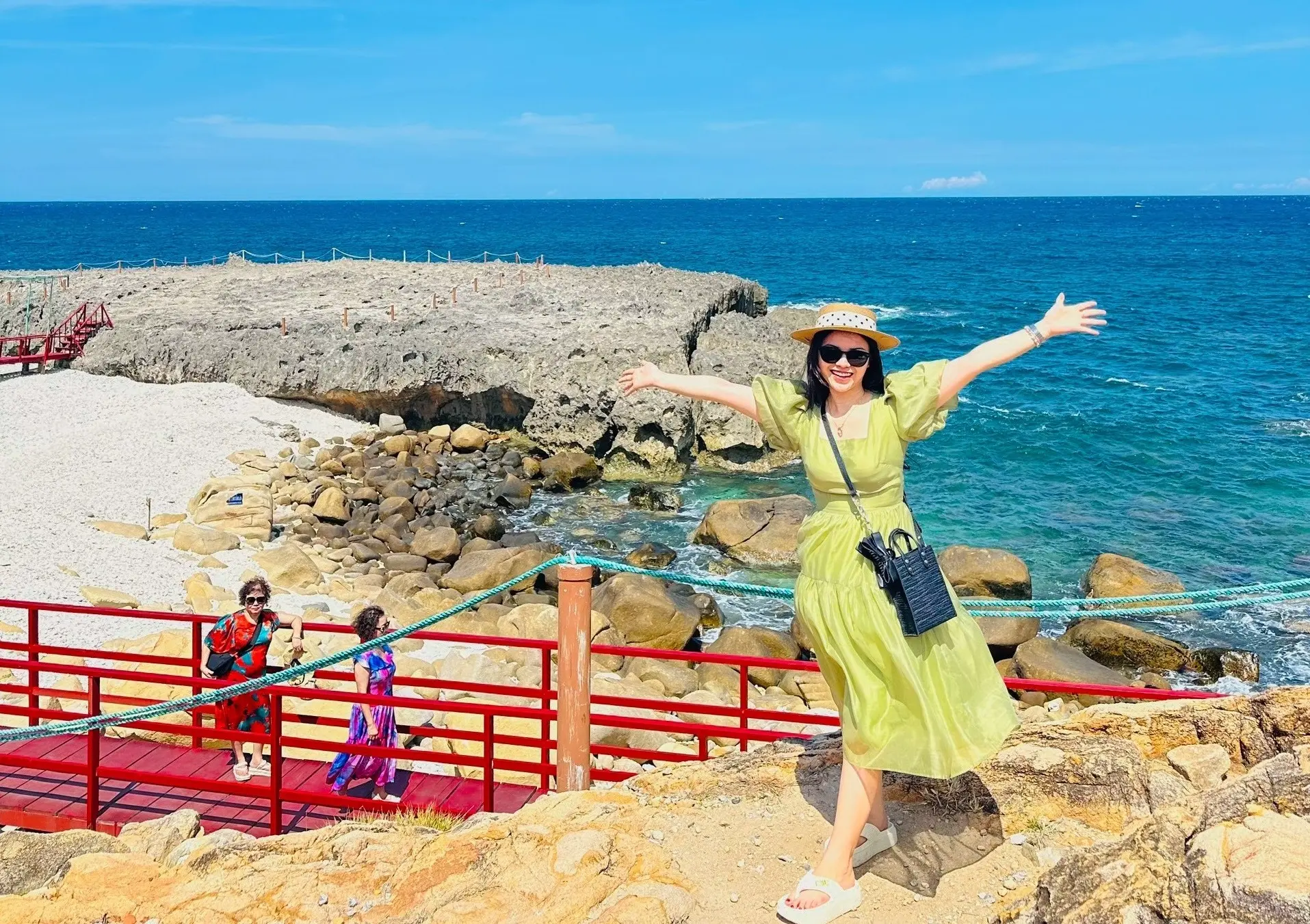 Tour Hang Rái – Vĩnh Hy – Vườn Nho – Đồng Cừu