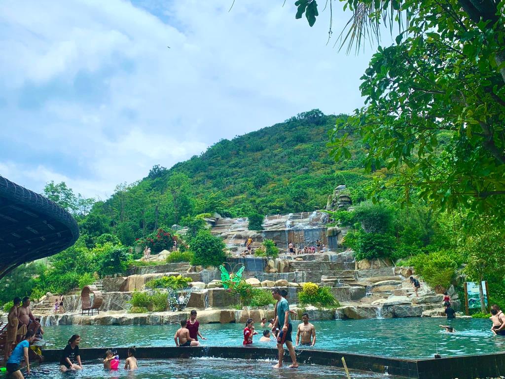 Tour 3 đảo VIP Nha Trang – Hòn Tằm