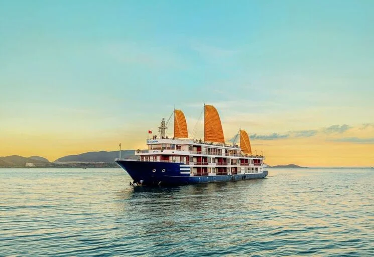 Tour ngắm hoàng hôn du thuyền Sealife