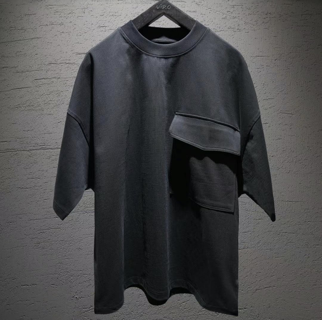 Komainu - Black Oversized T-Shirt with Pocket