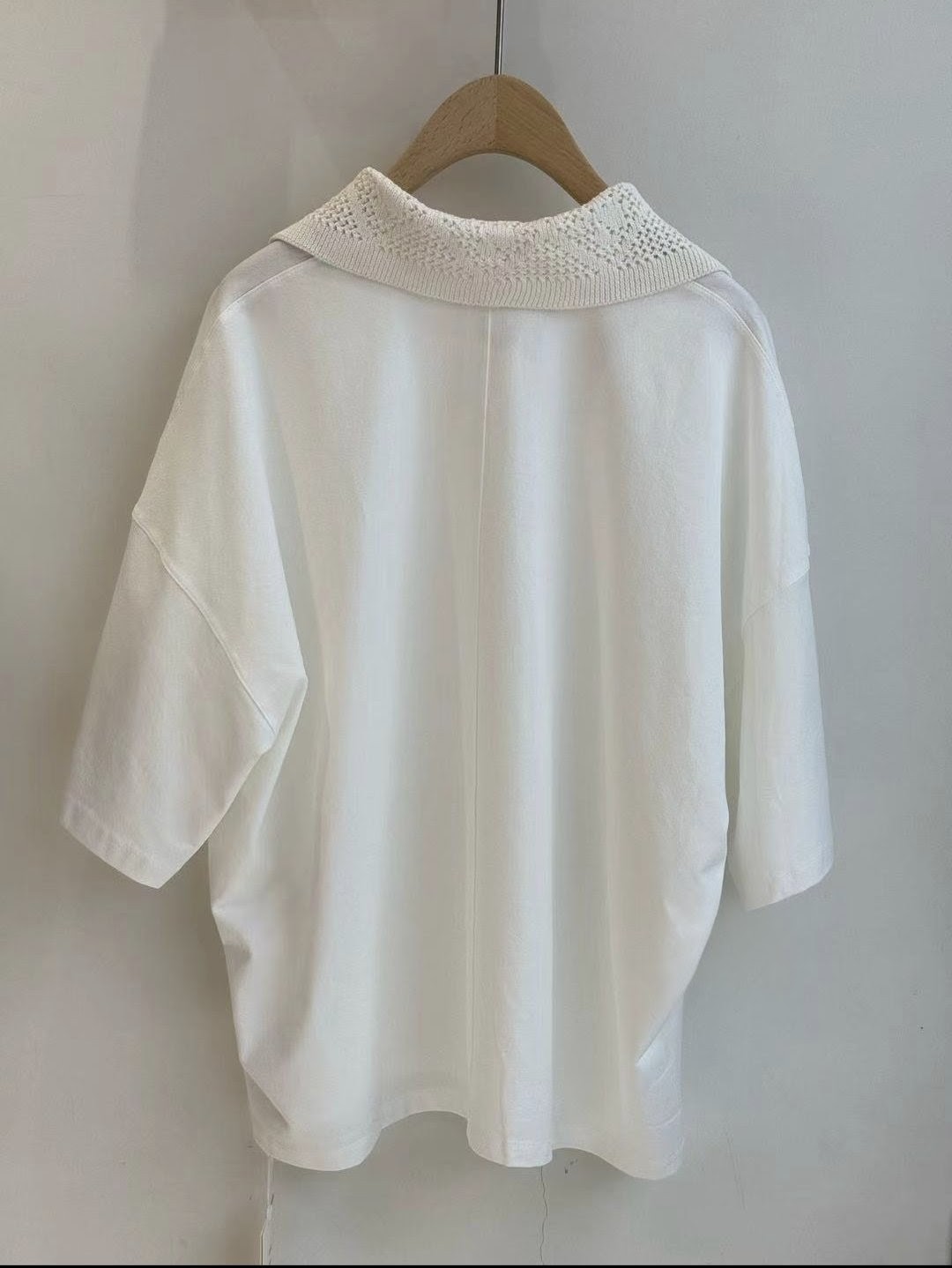  The White Sokutai - Elegant Crochet Collar Shirt