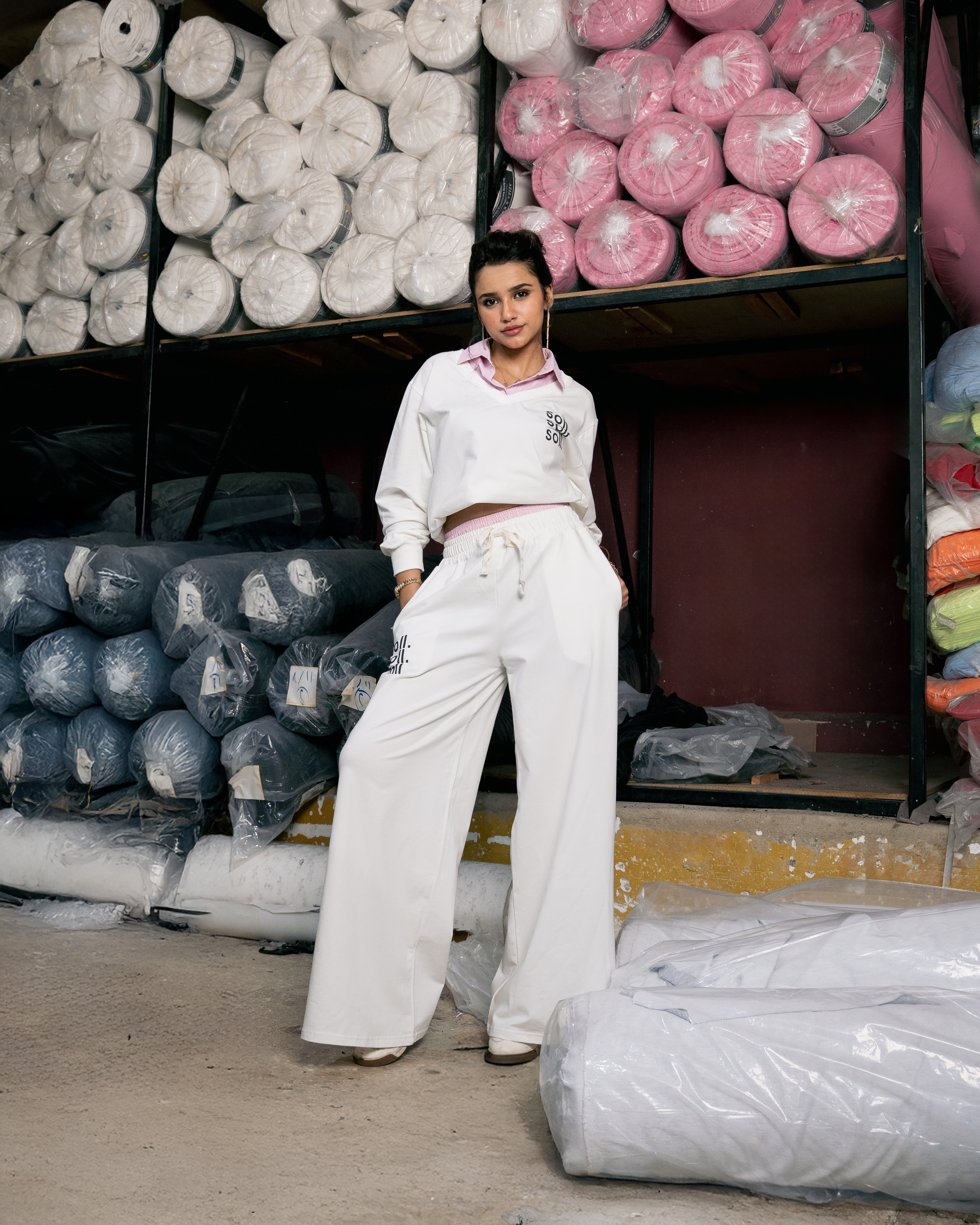 collared shirt with sleeves 