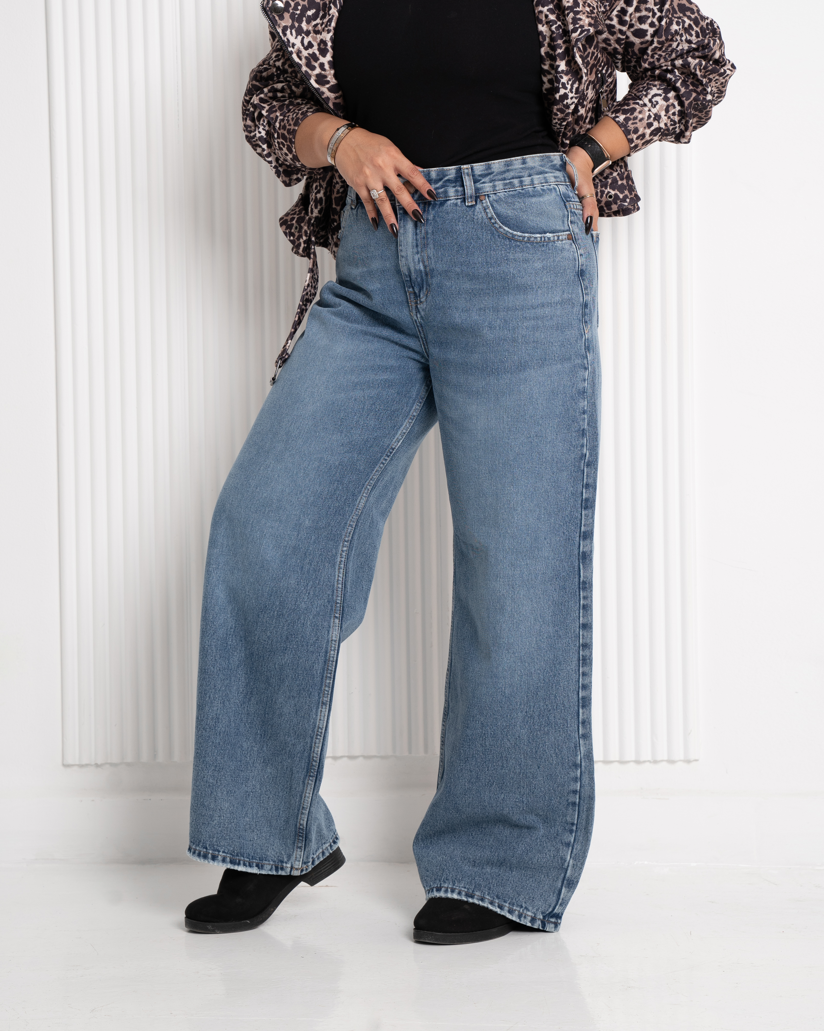 Wide Leg Jeans