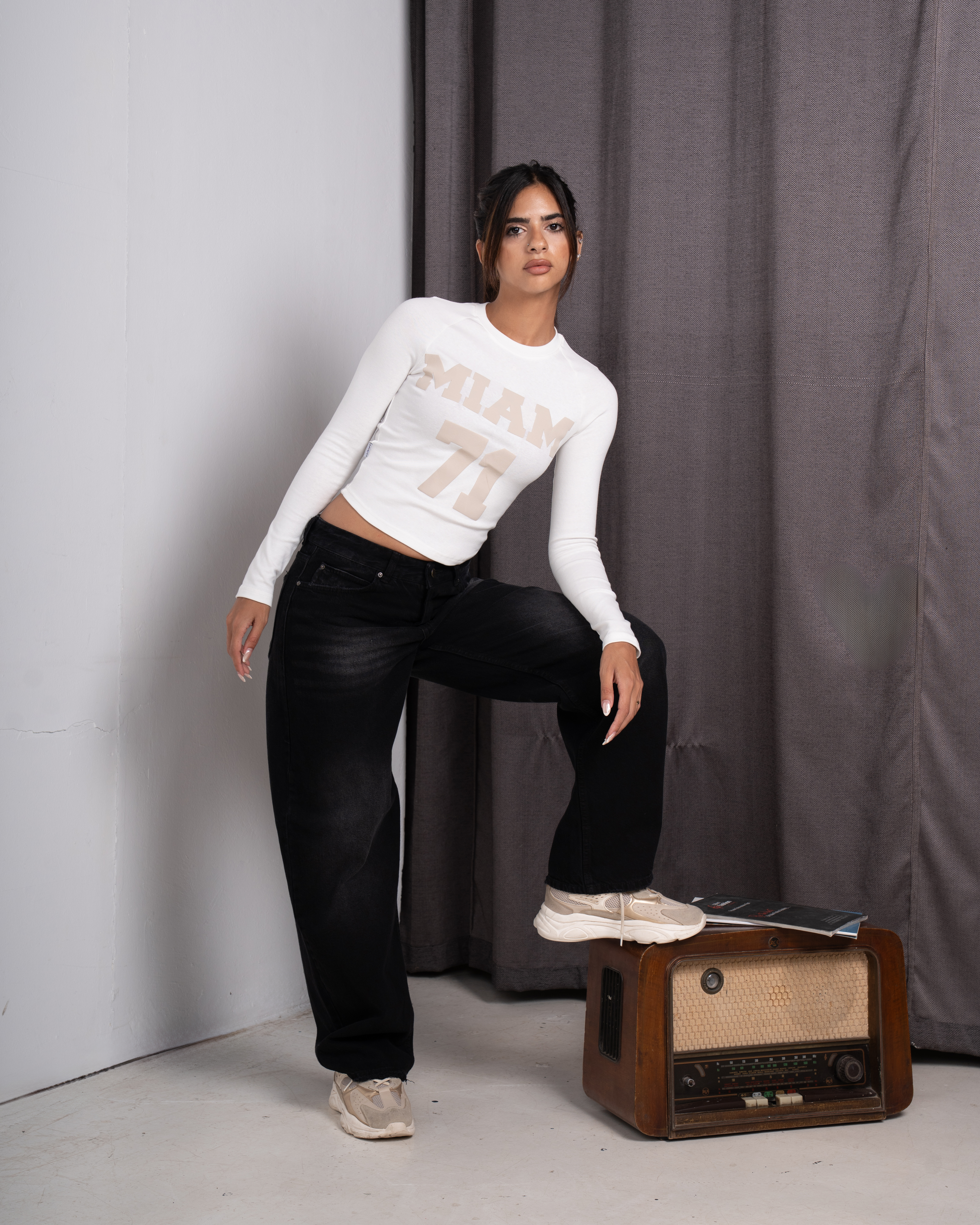 Wide leg jeans