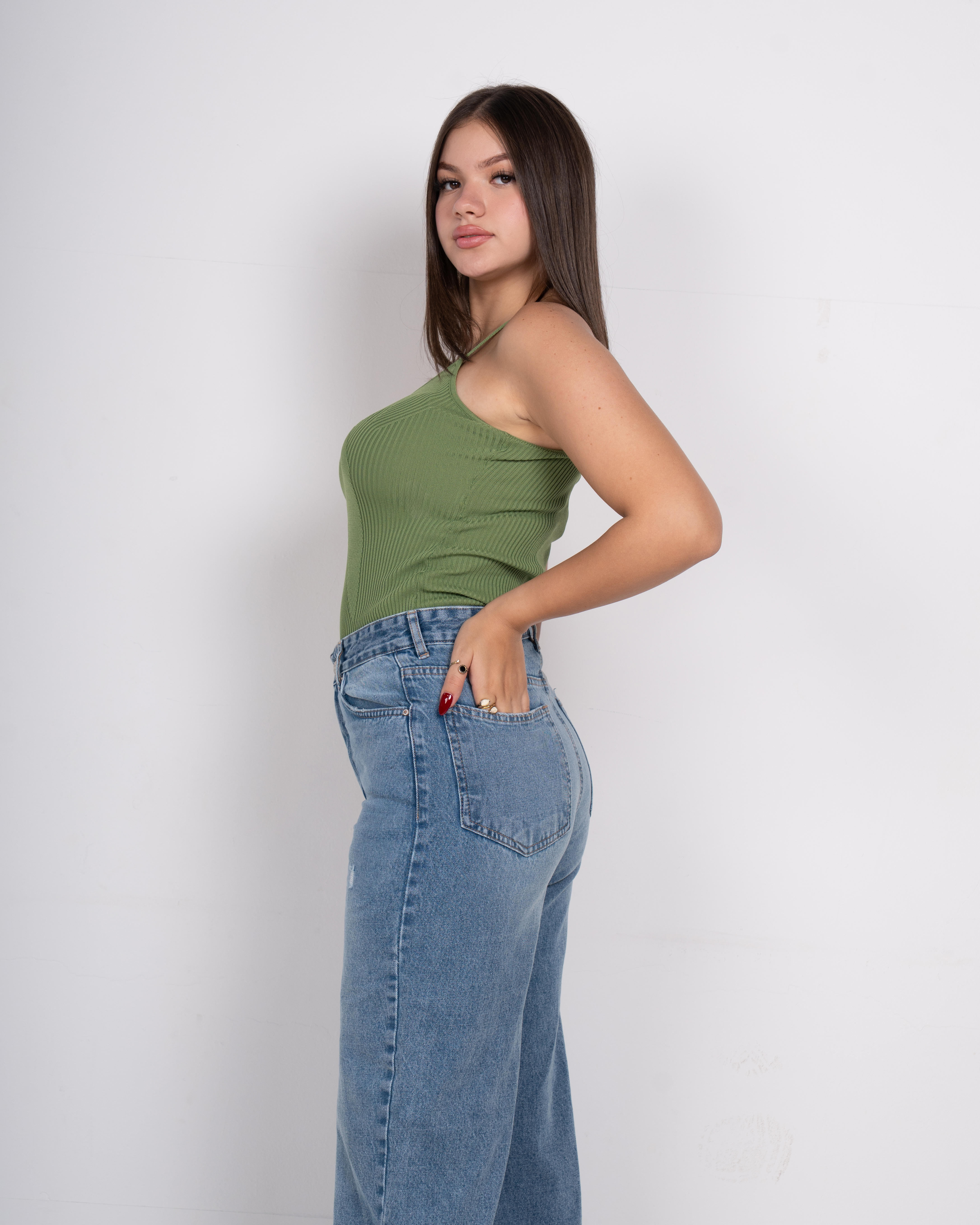 Wide-leg jeans, cuting