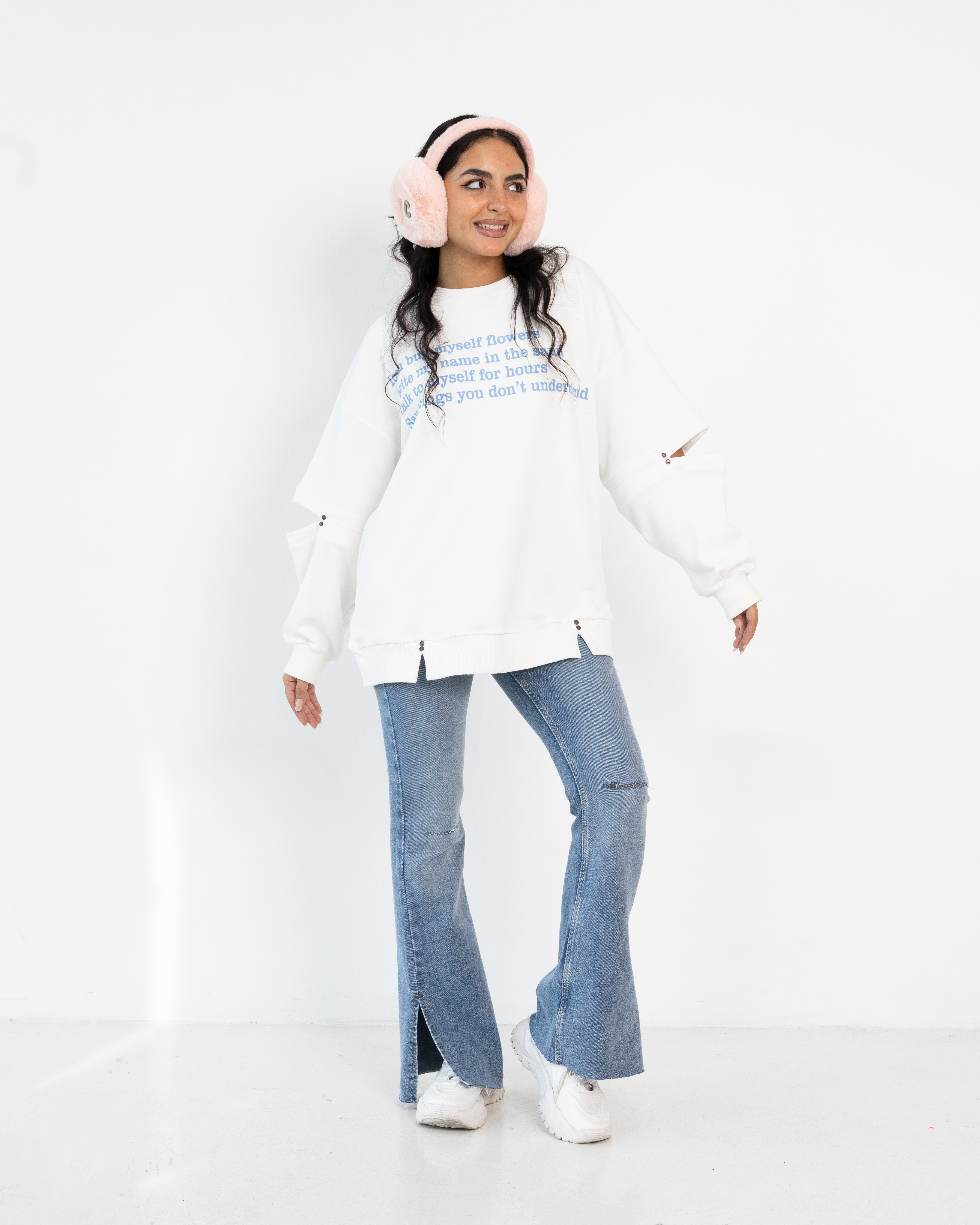 Sweatshirt With Open Sleeves
