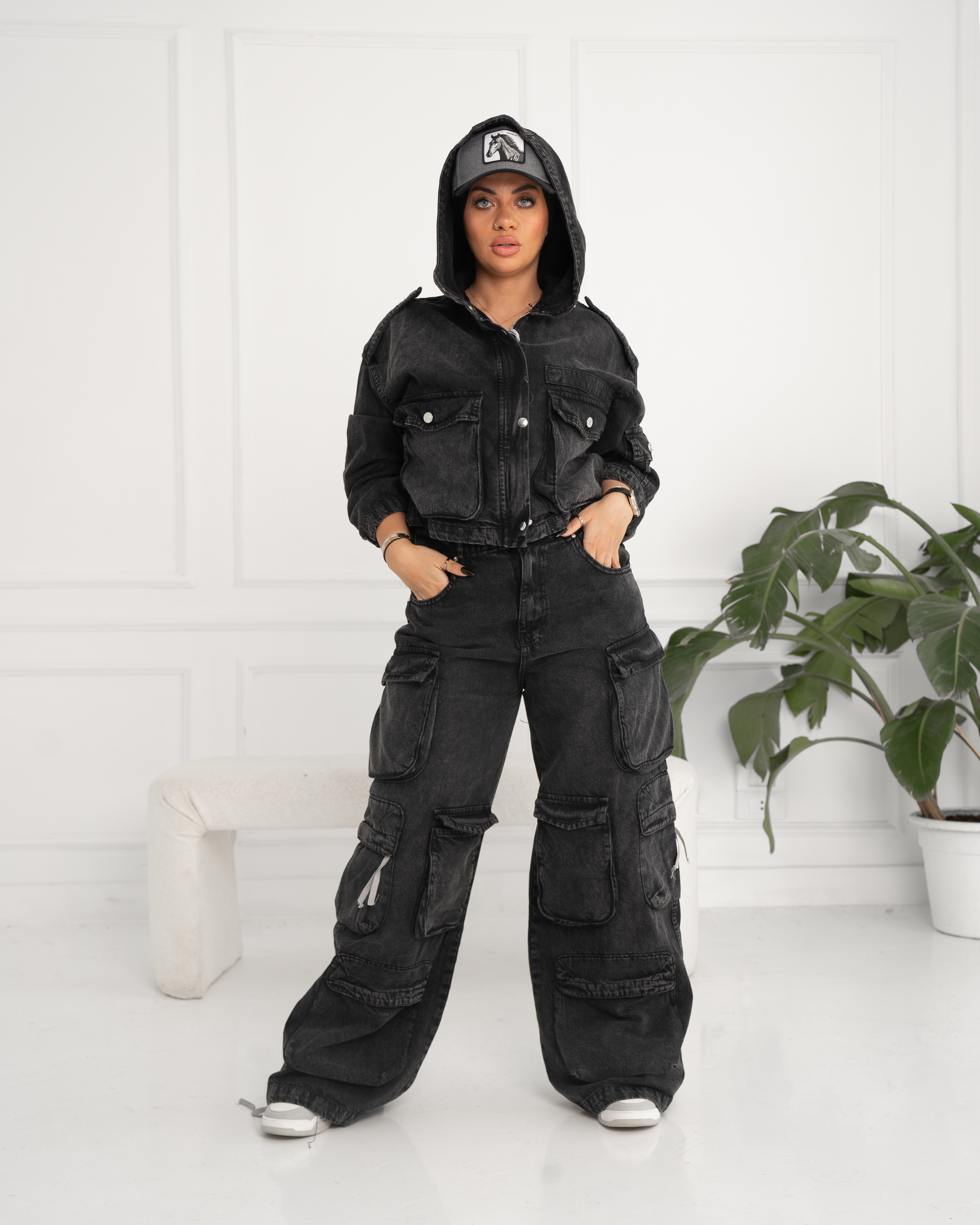 Denim jacket with Big Pockets, Hood