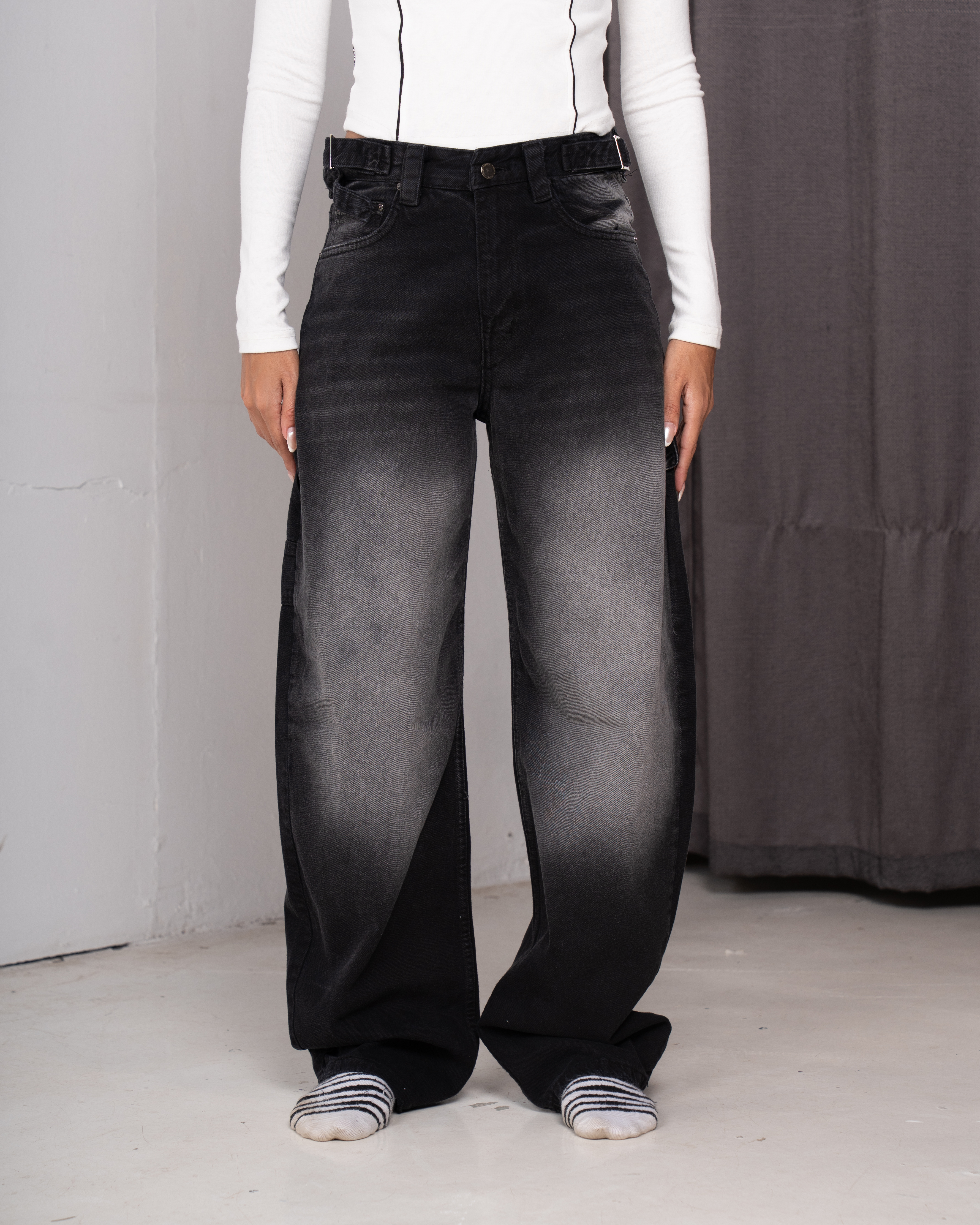 Wide-leg balloon jeans 