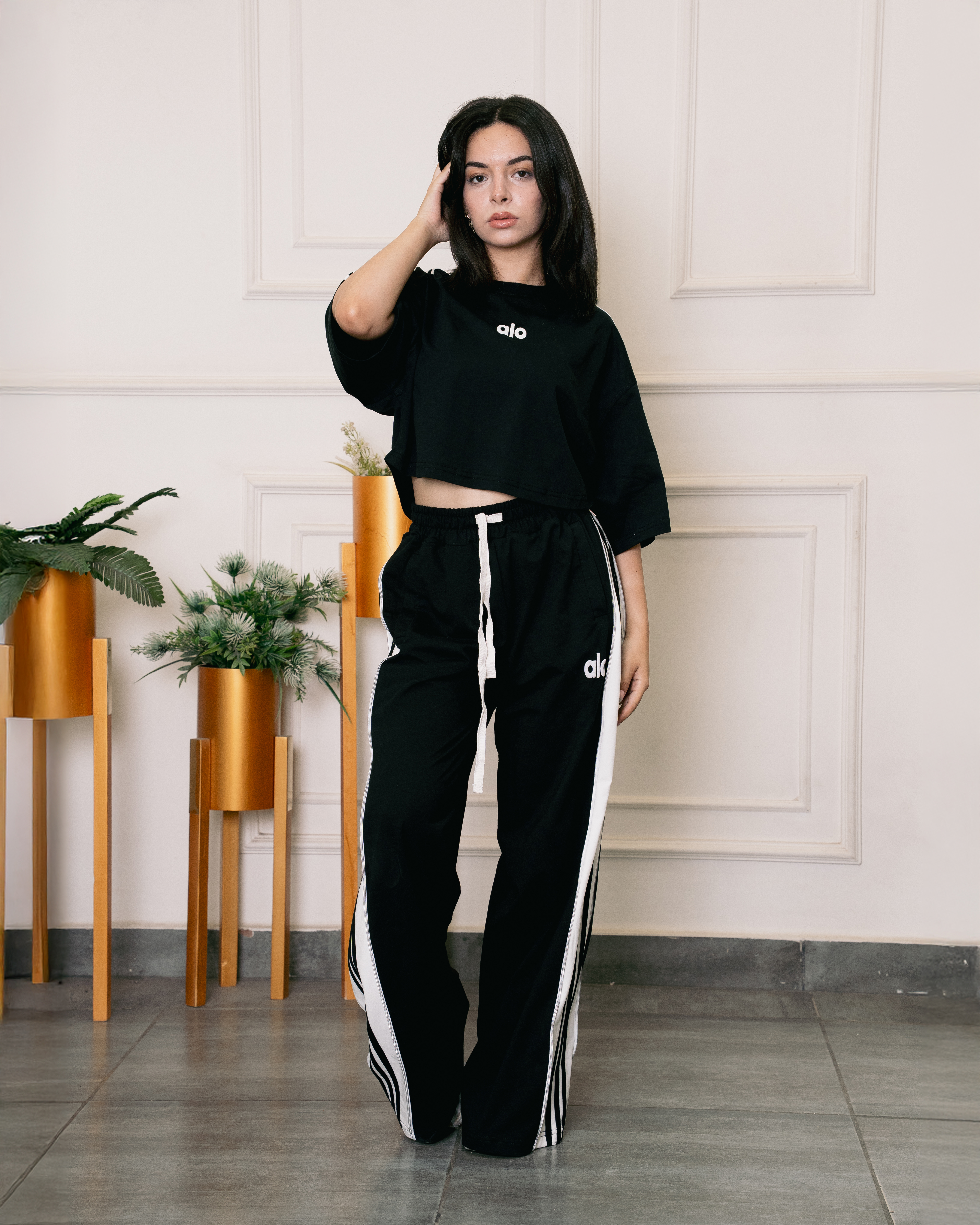 half-sleeve zippered pants 