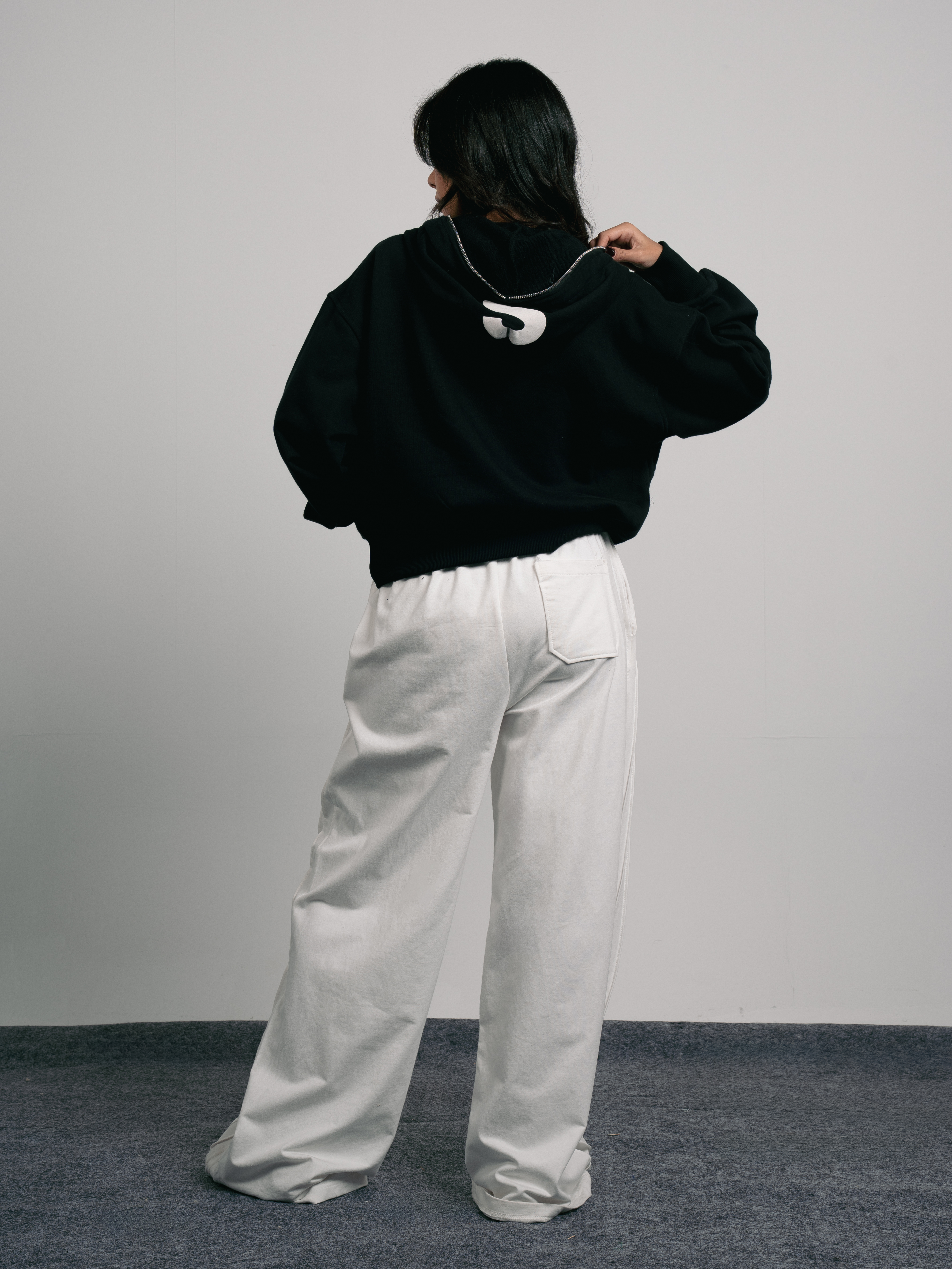 Zipped Sweatshirt with Hoodie