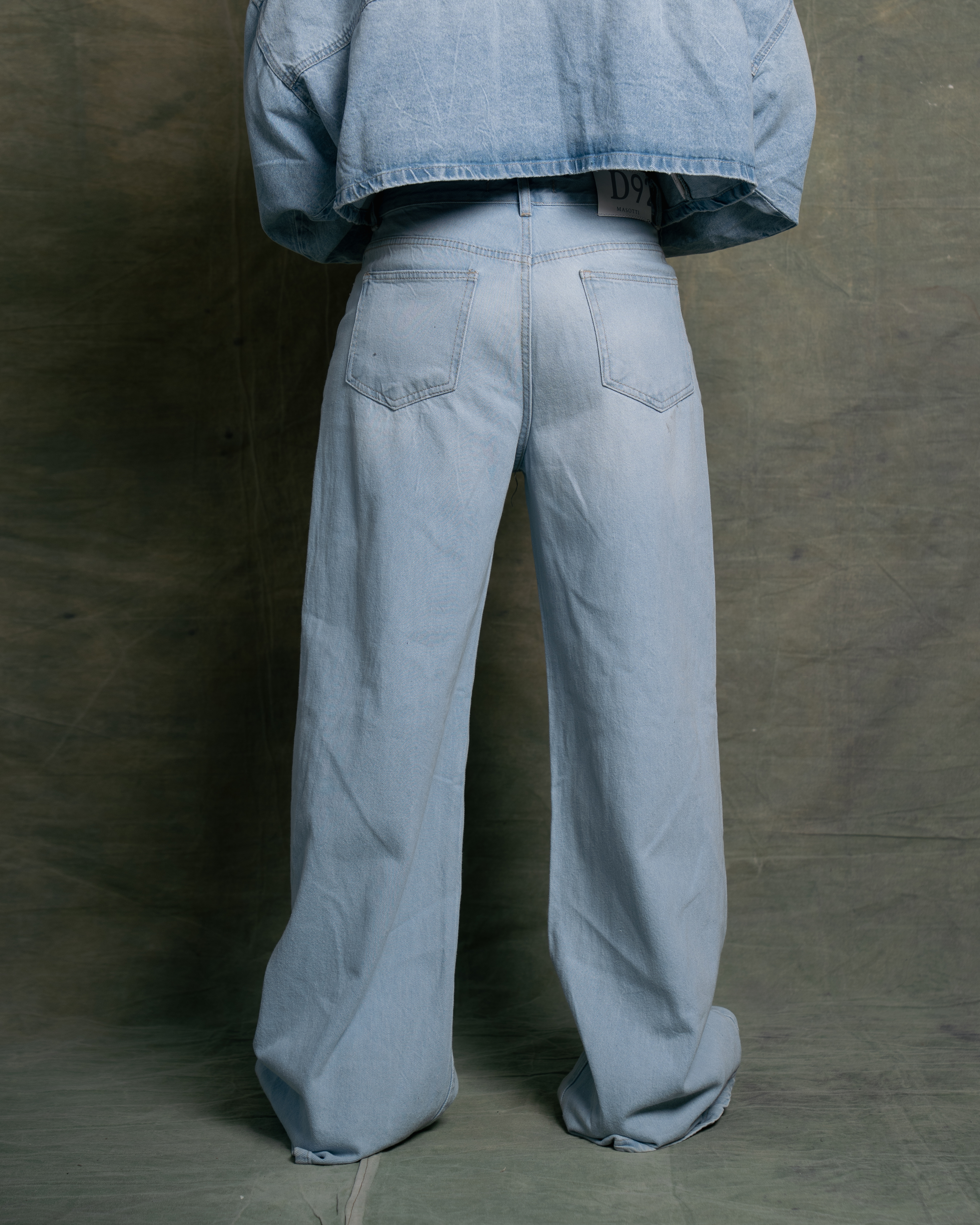 Wide leg jeans