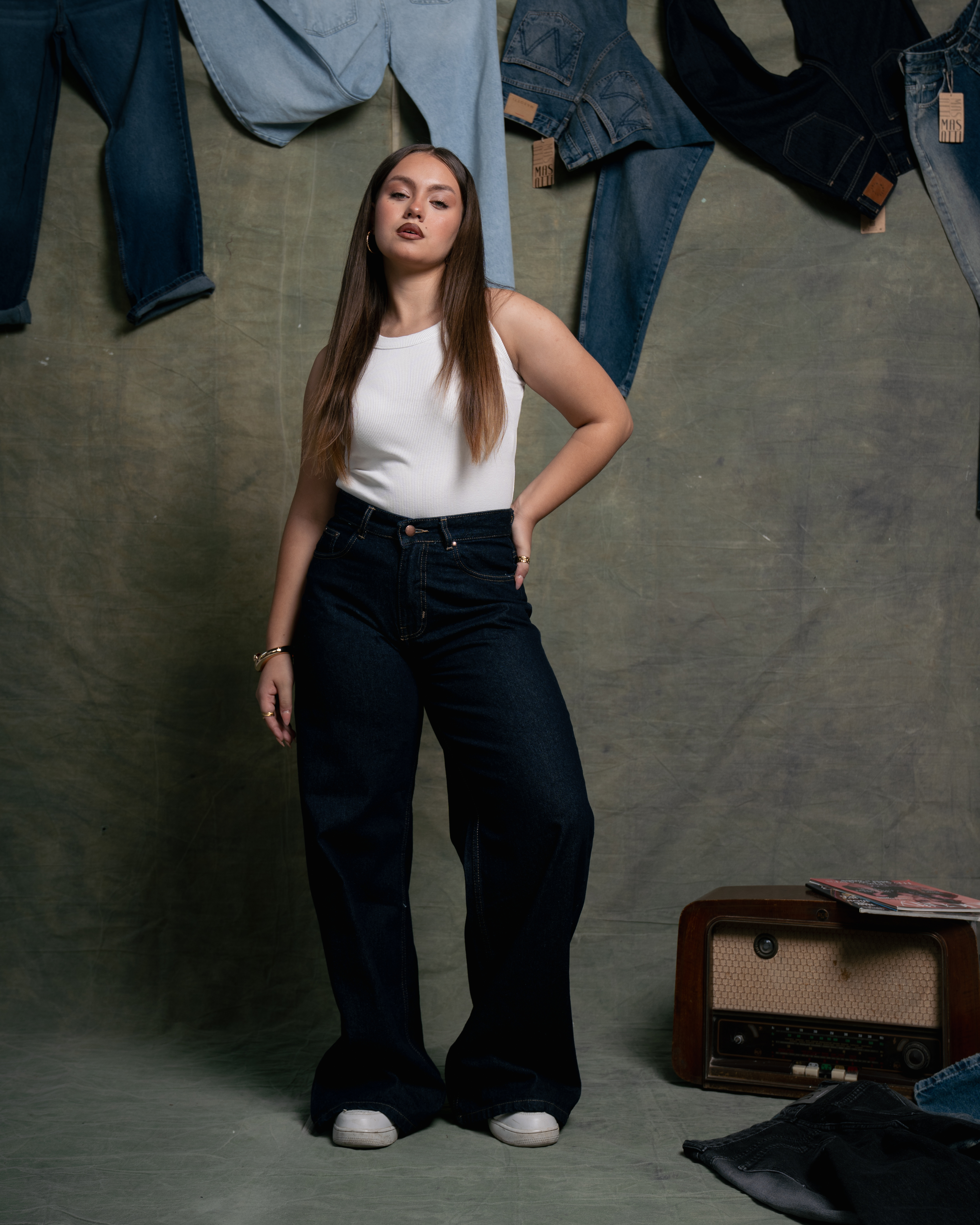 Wide leg jeans